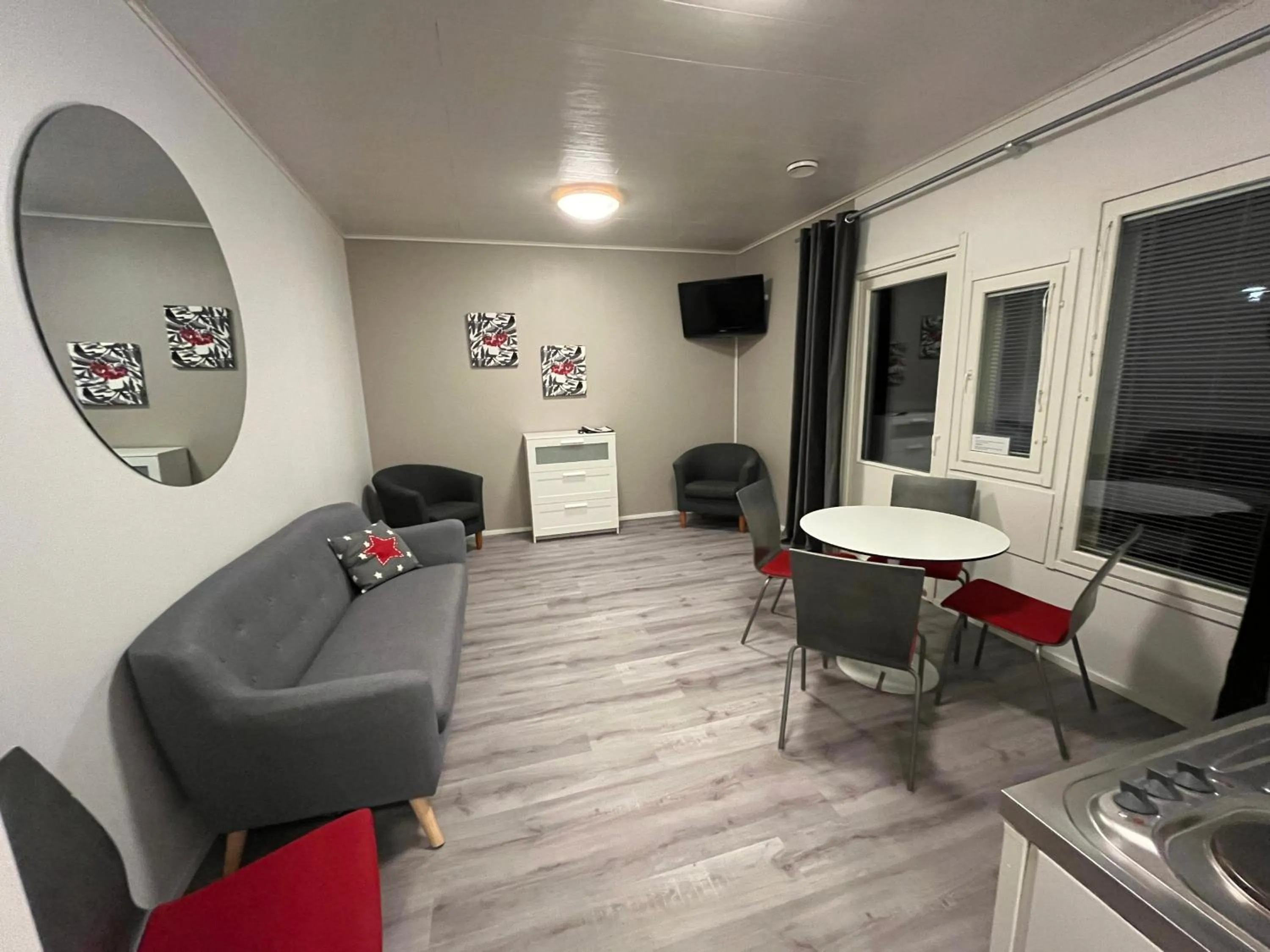 Seating area in Hotelli Kontio