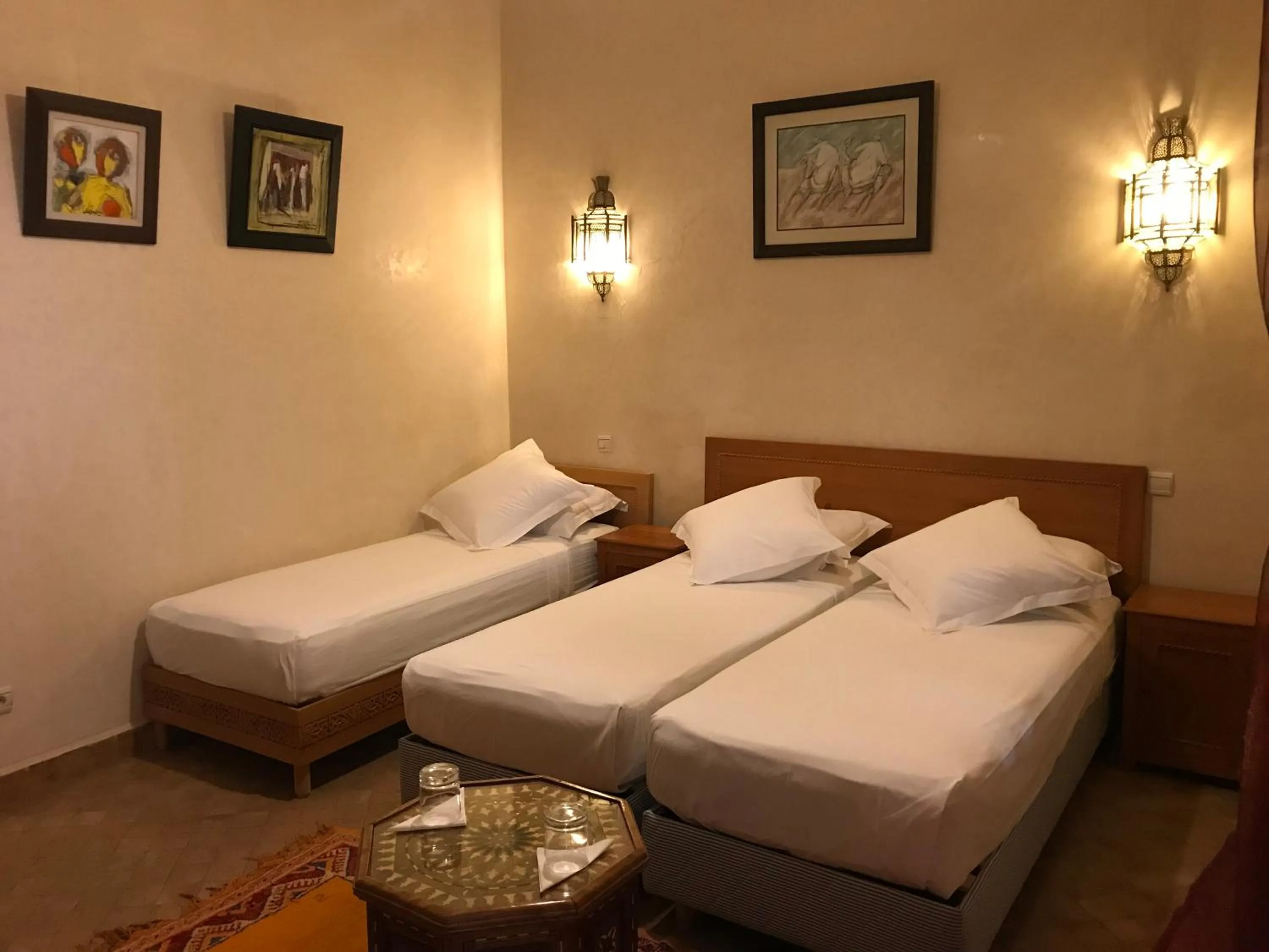 Bedroom, Bed in Dar Tasnime