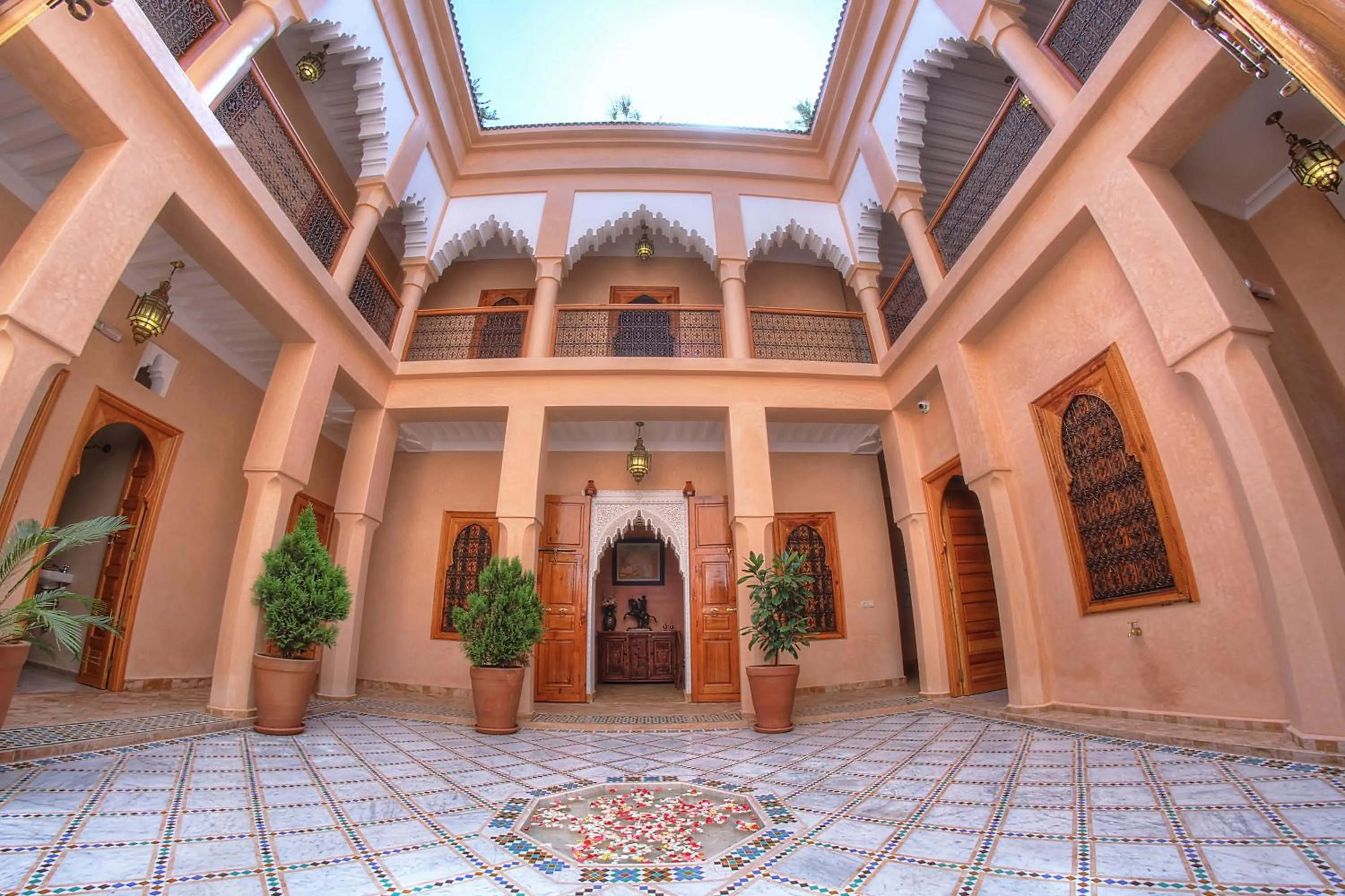 Property building in Dar Tasnime