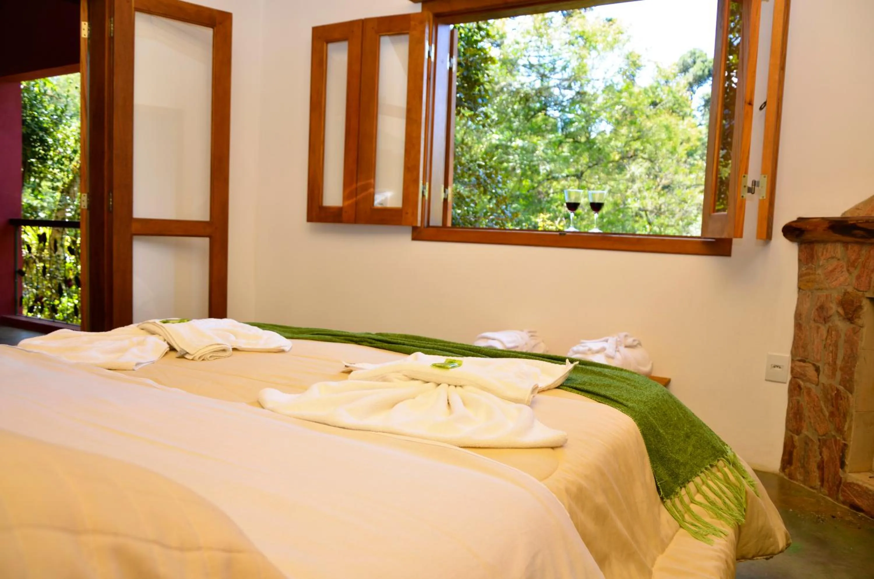 Decorative detail, Bed in Pousada Silvestre