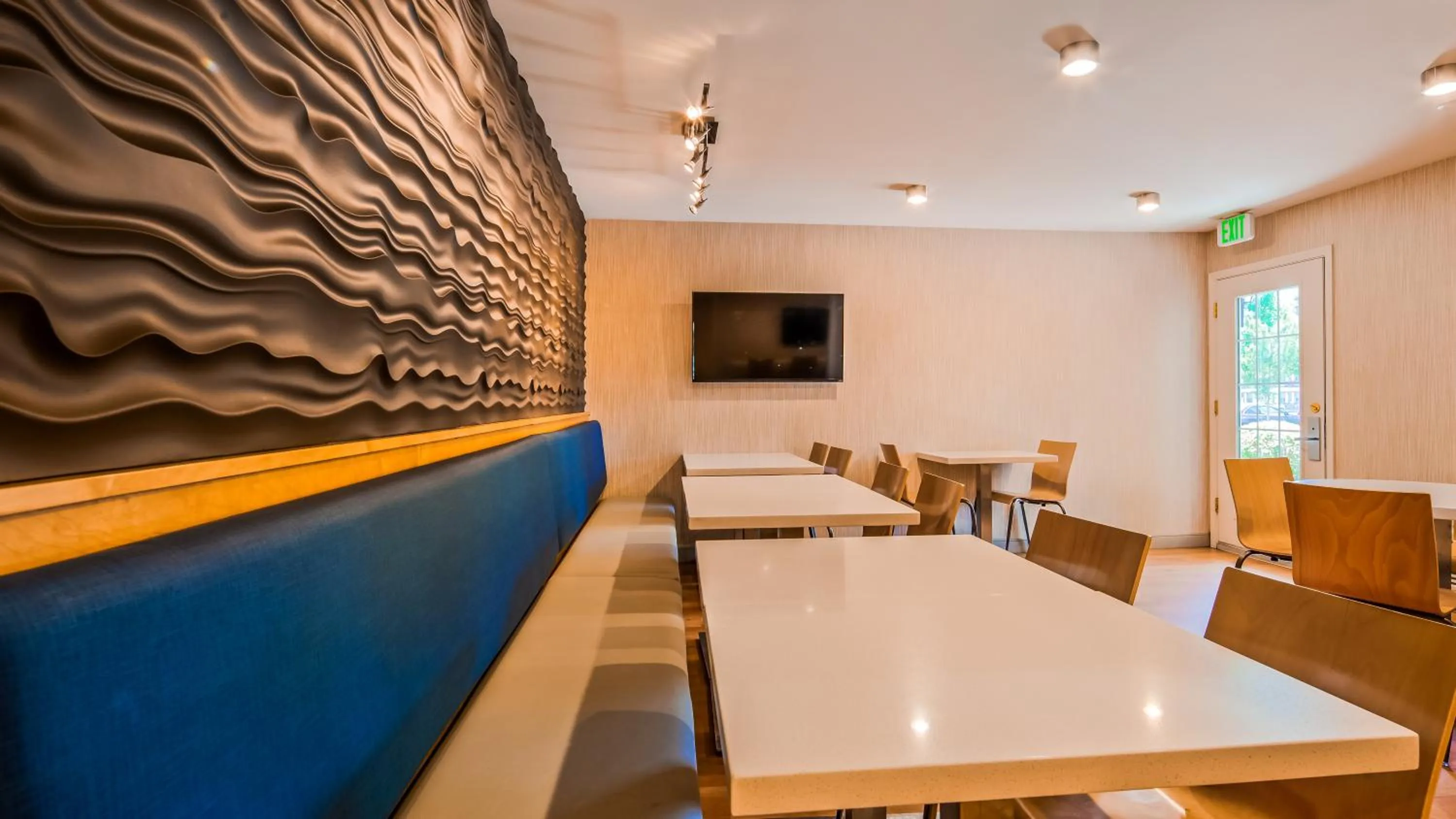 Restaurant/places to eat in Best Western Horizon Inn