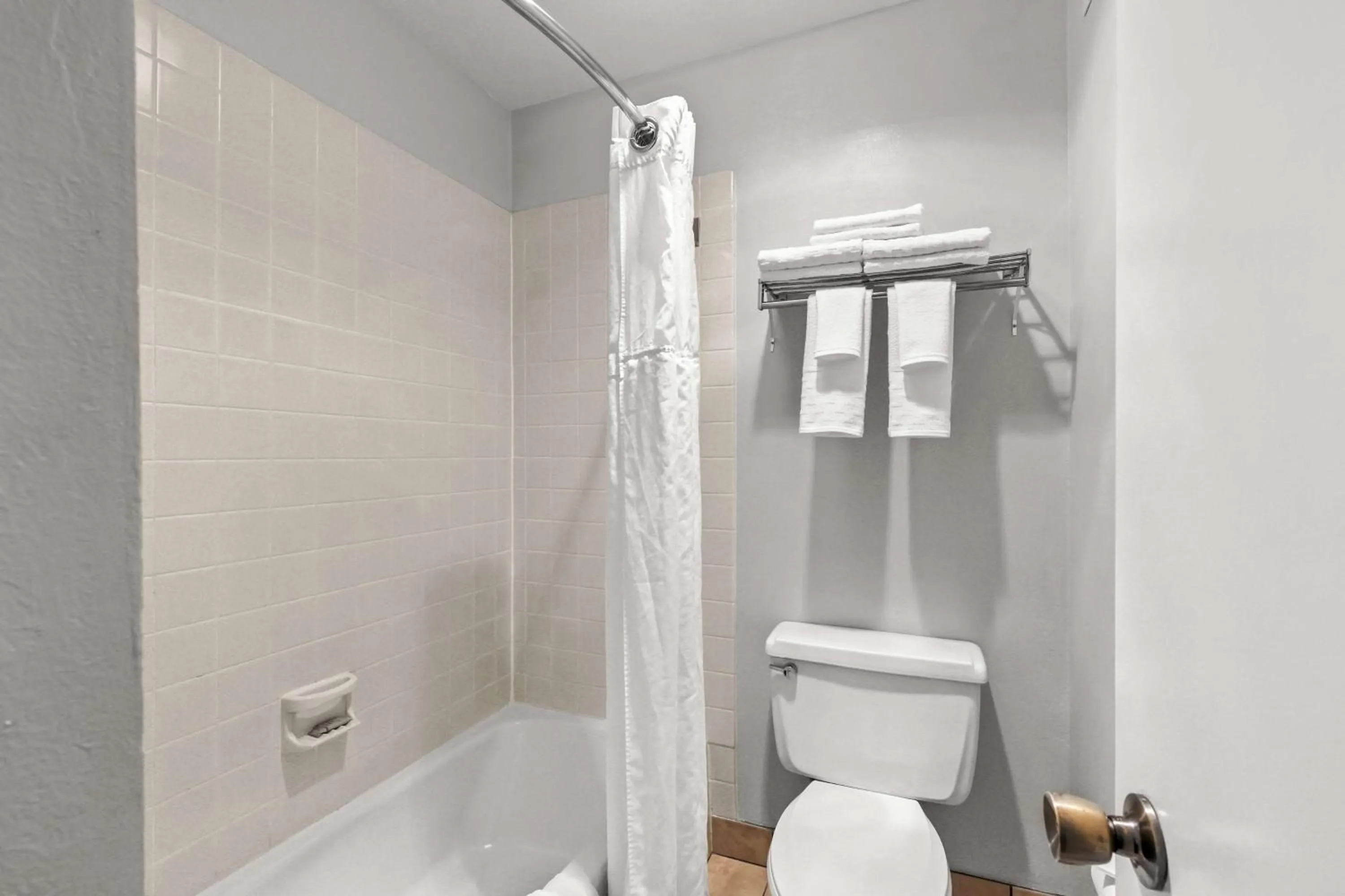 Bathroom in Best Western Horizon Inn