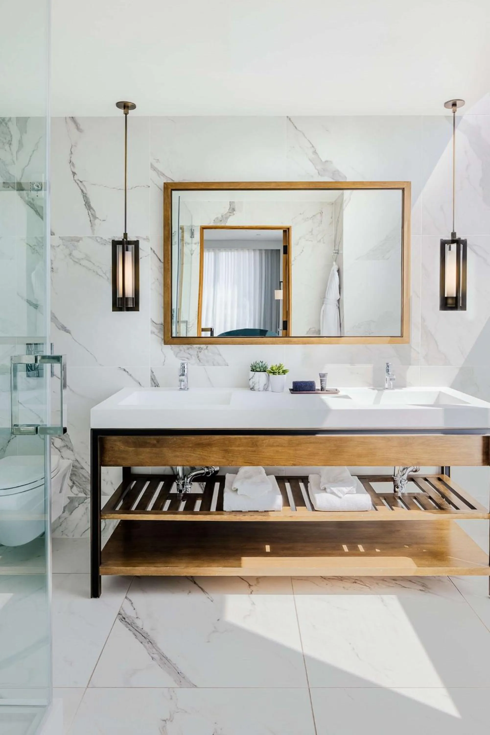 Bathroom in Dream Hollywood, by Hyatt