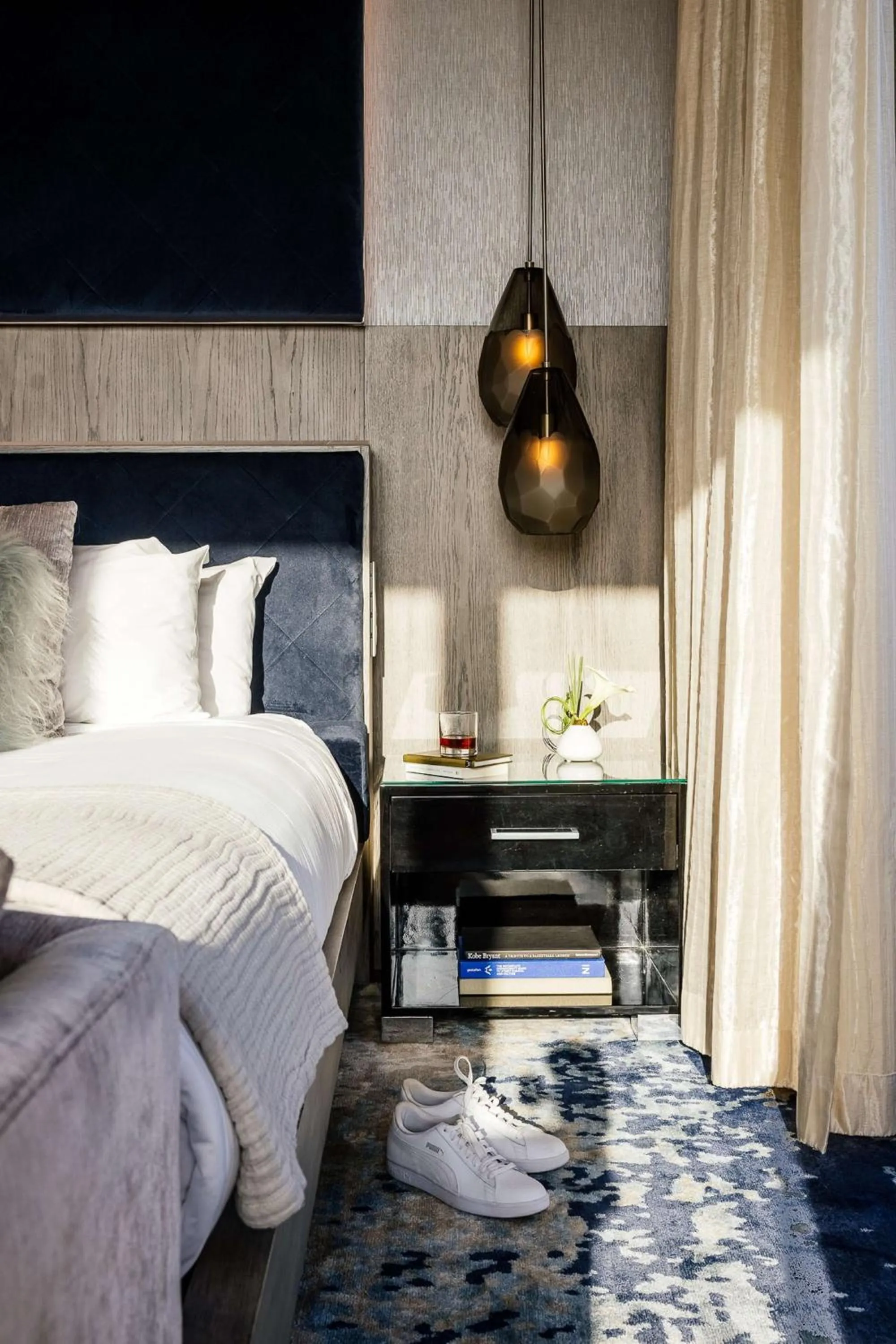 Bedroom, Bed in Dream Hollywood, by Hyatt