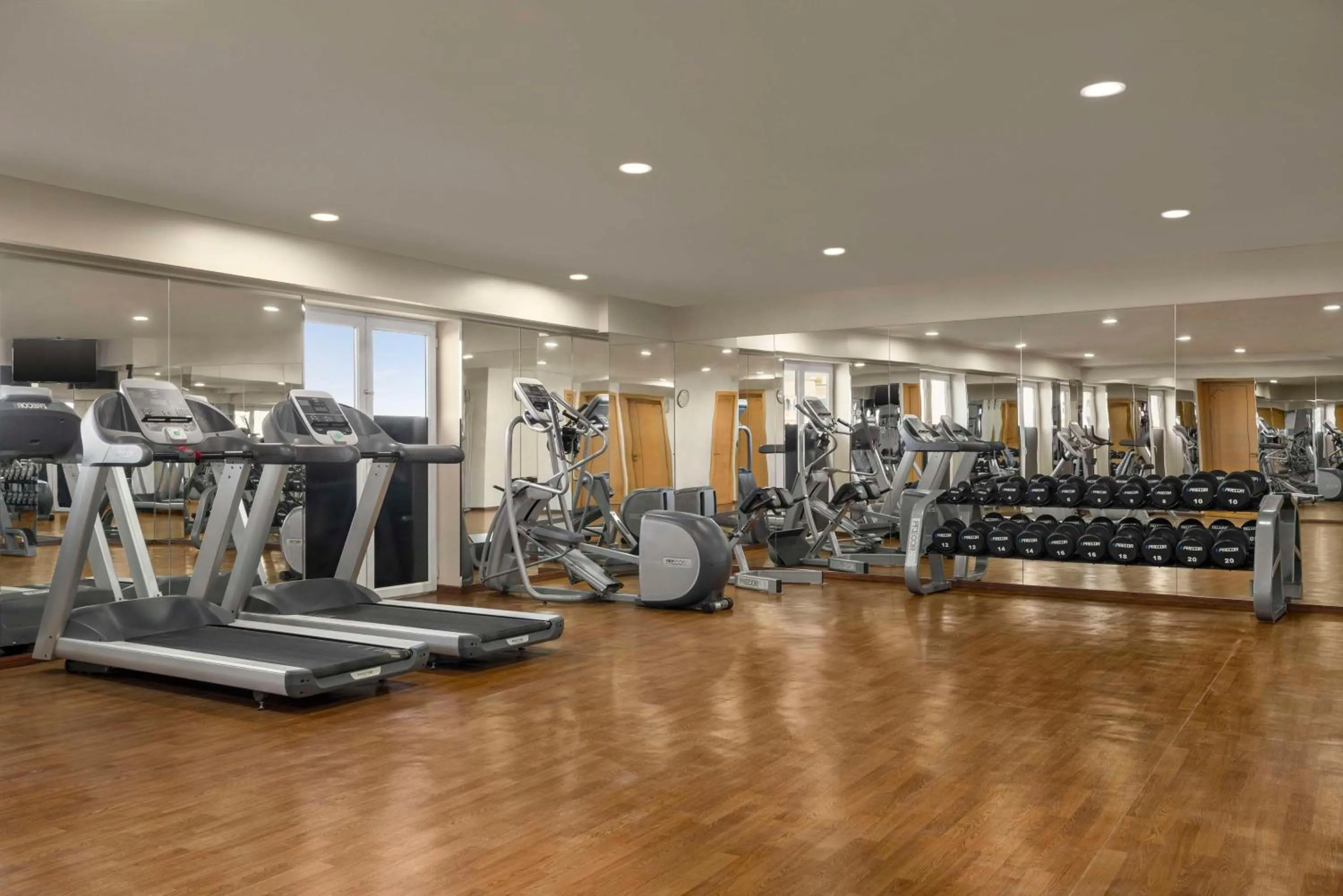 Fitness centre/facilities in Levatio Suites Muscat, a member of Radisson Individuals