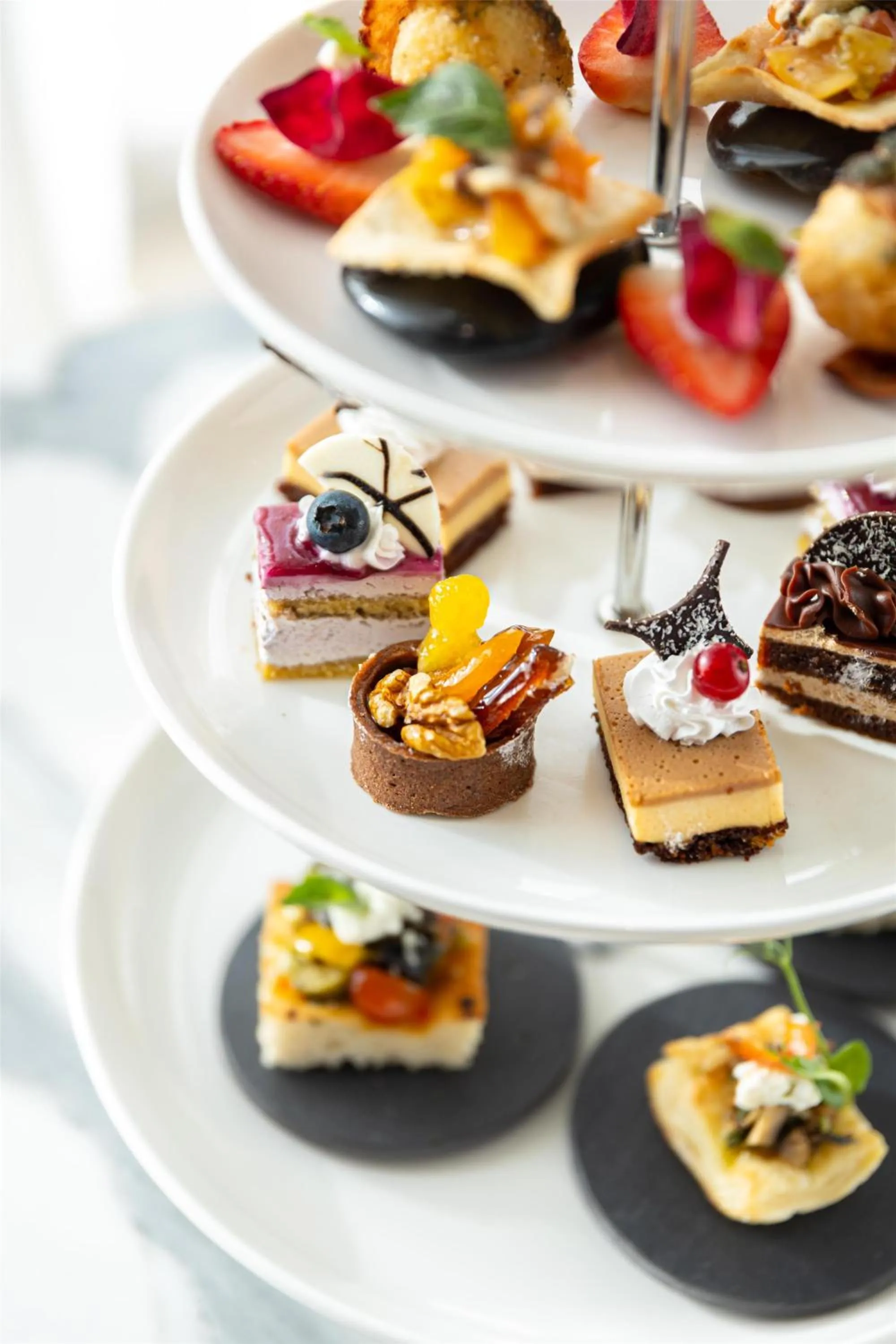 Food and drinks in Levatio Suites Muscat, a member of Radisson Individuals