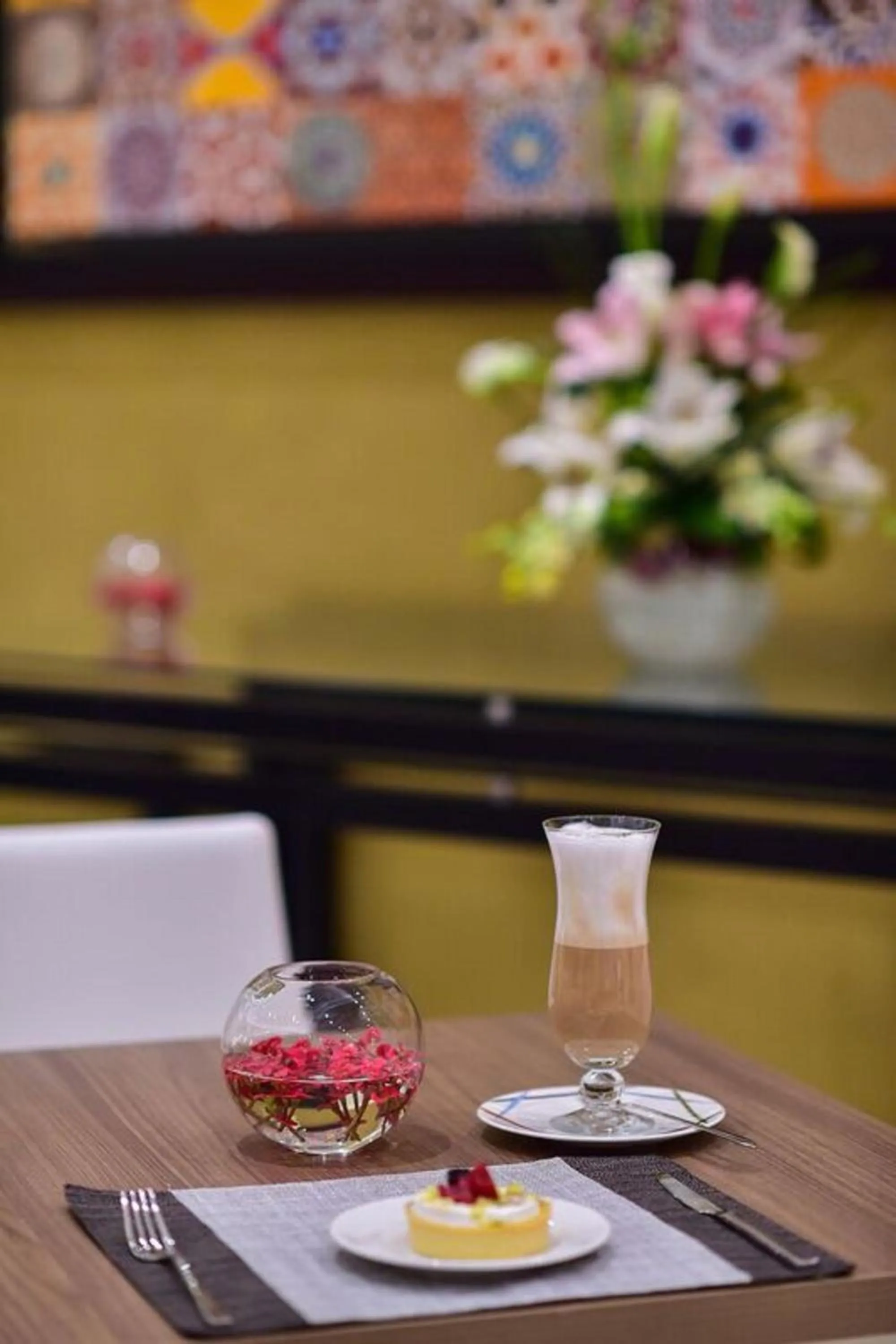 Restaurant/places to eat in Simaisma A Murwab Resort