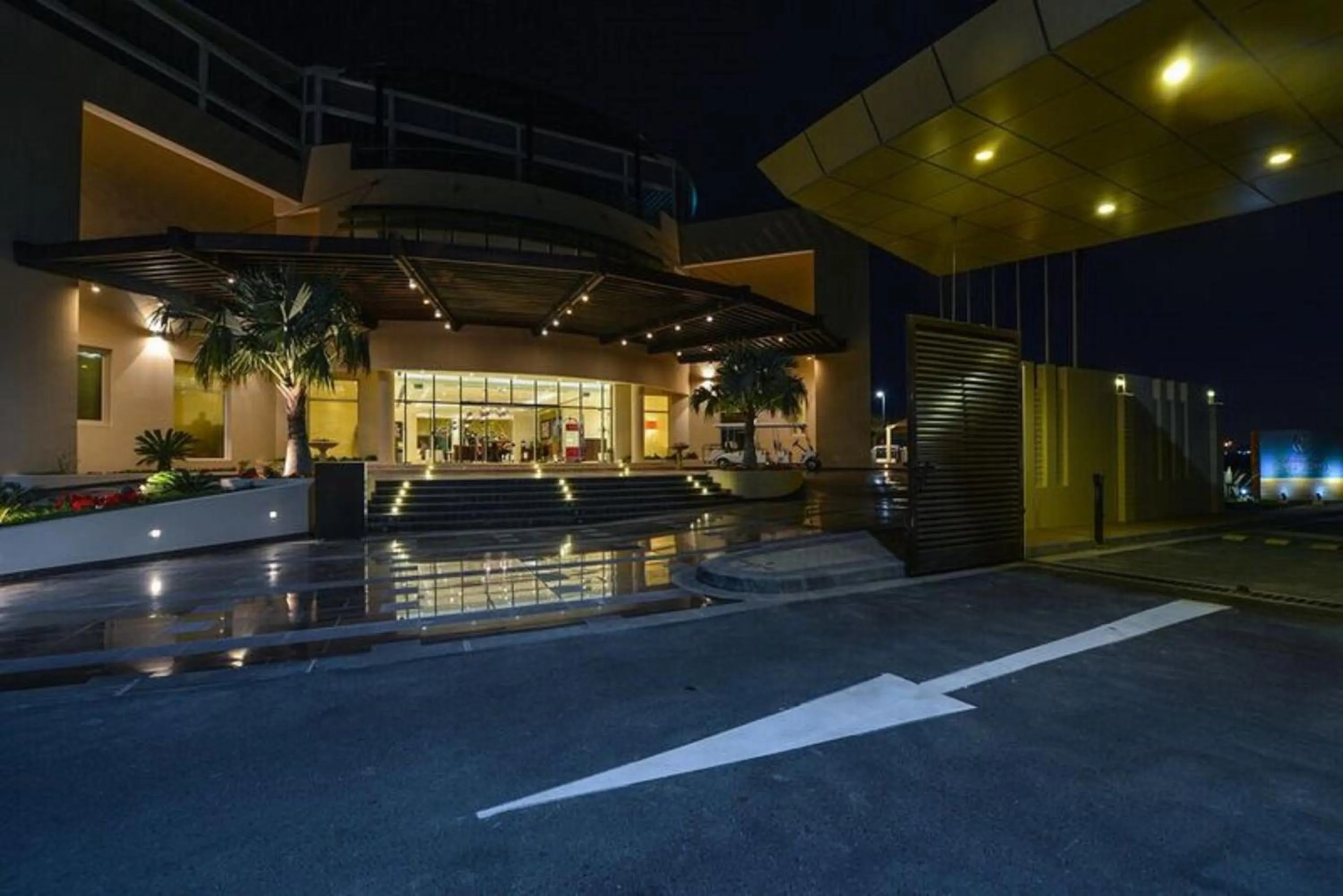 Facade/entrance in Simaisma A Murwab Resort