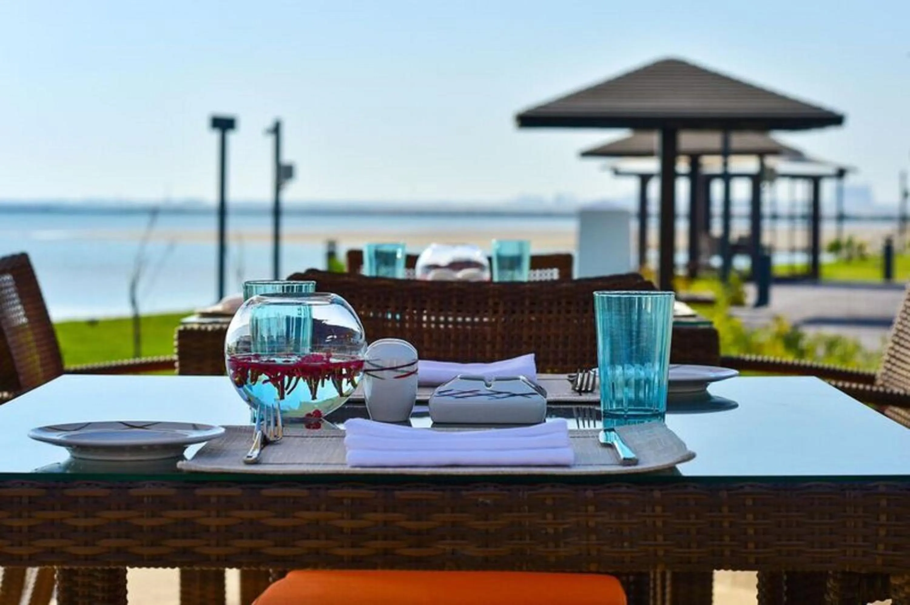 Restaurant/places to eat in Simaisma A Murwab Resort