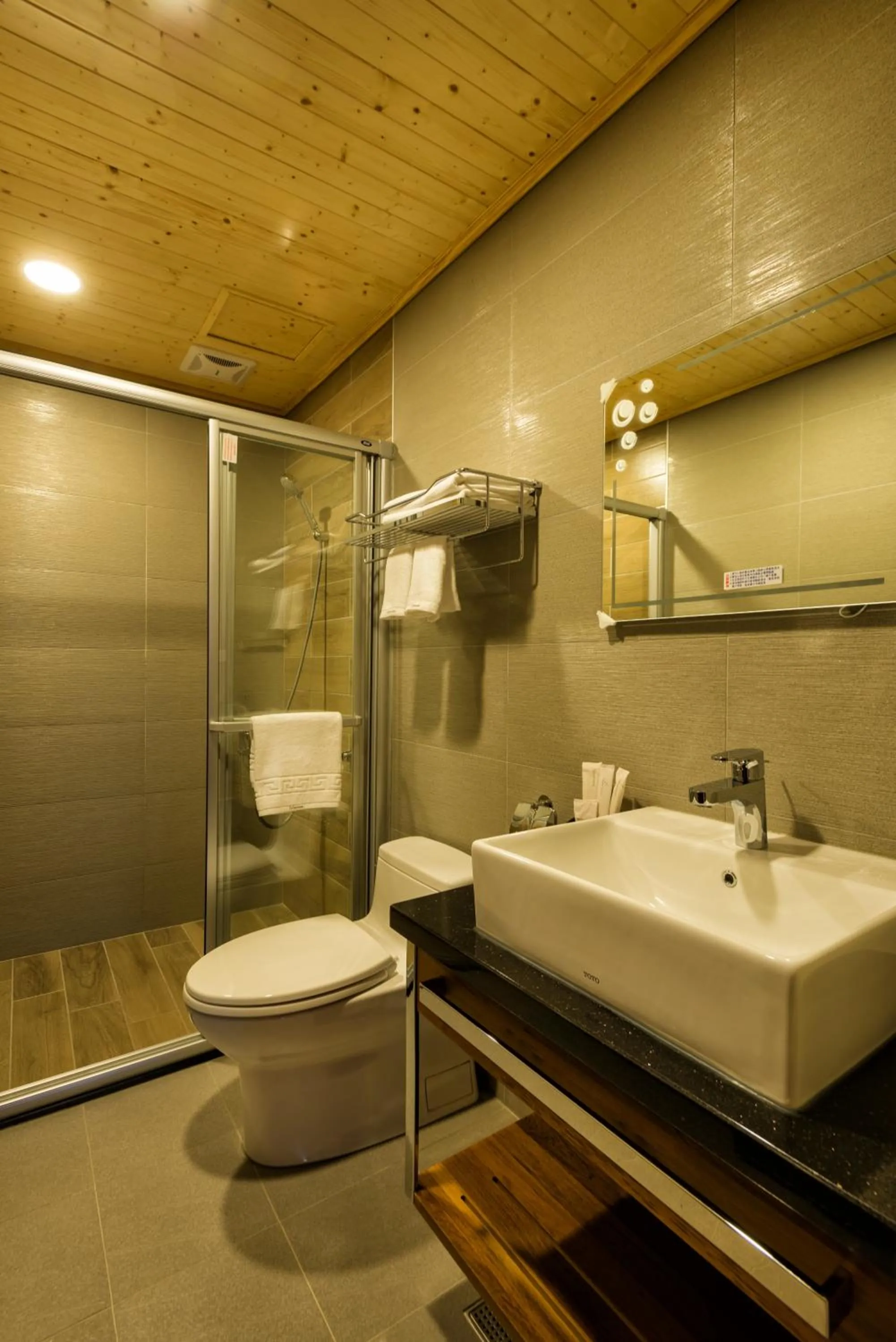 Shower in 伊笛幔休閒民宿 電梯民宿 車位需預約