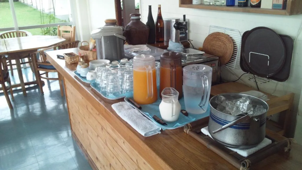 Restaurant/places to eat in Villa Unarizaki