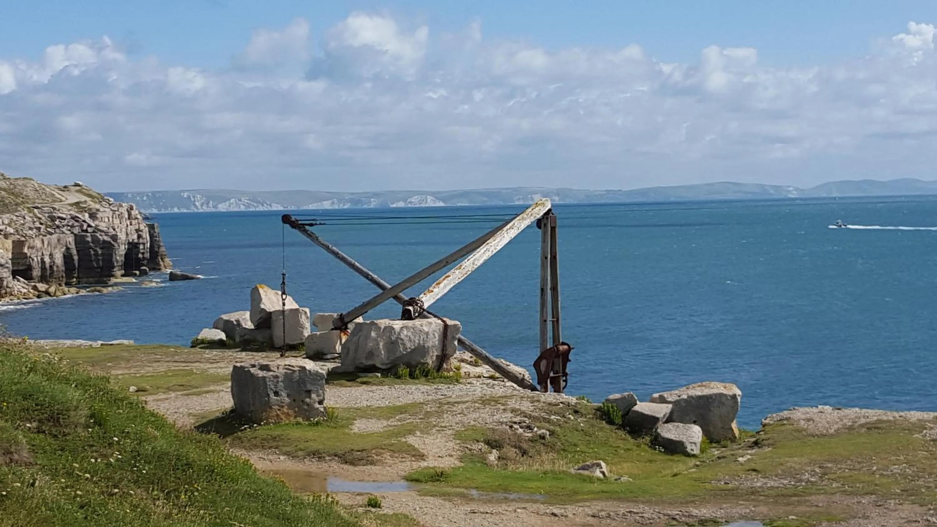 Area and facilities in Heights Hotel