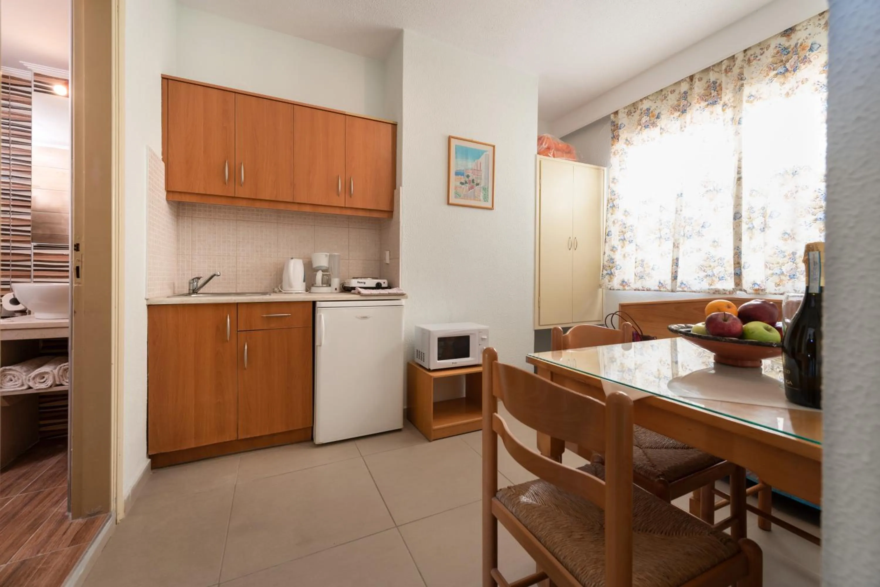 Kitchen or kitchenette in Erato Studios & Apartments
