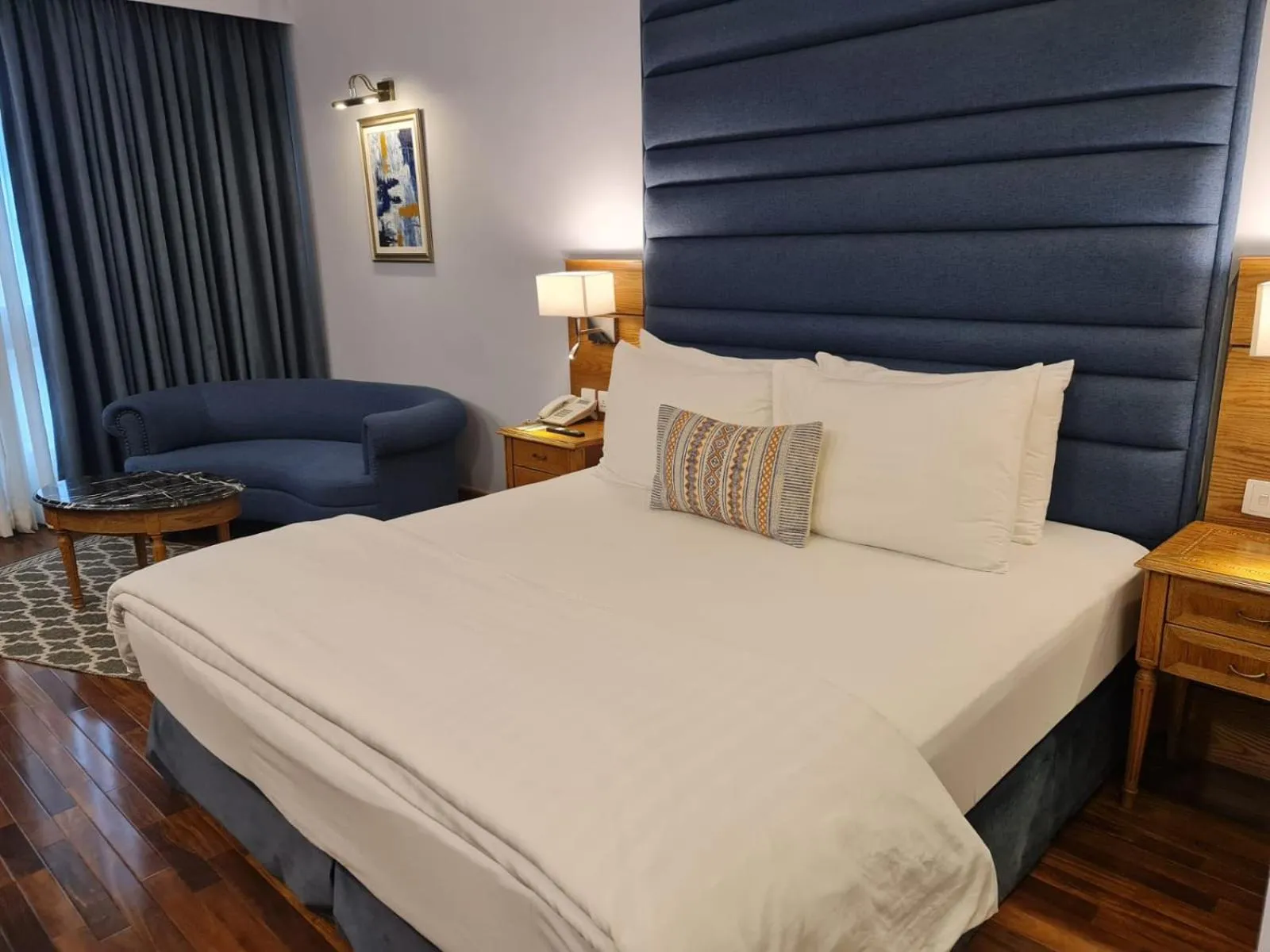Bed in Hotel Crown Plaza Islamabad