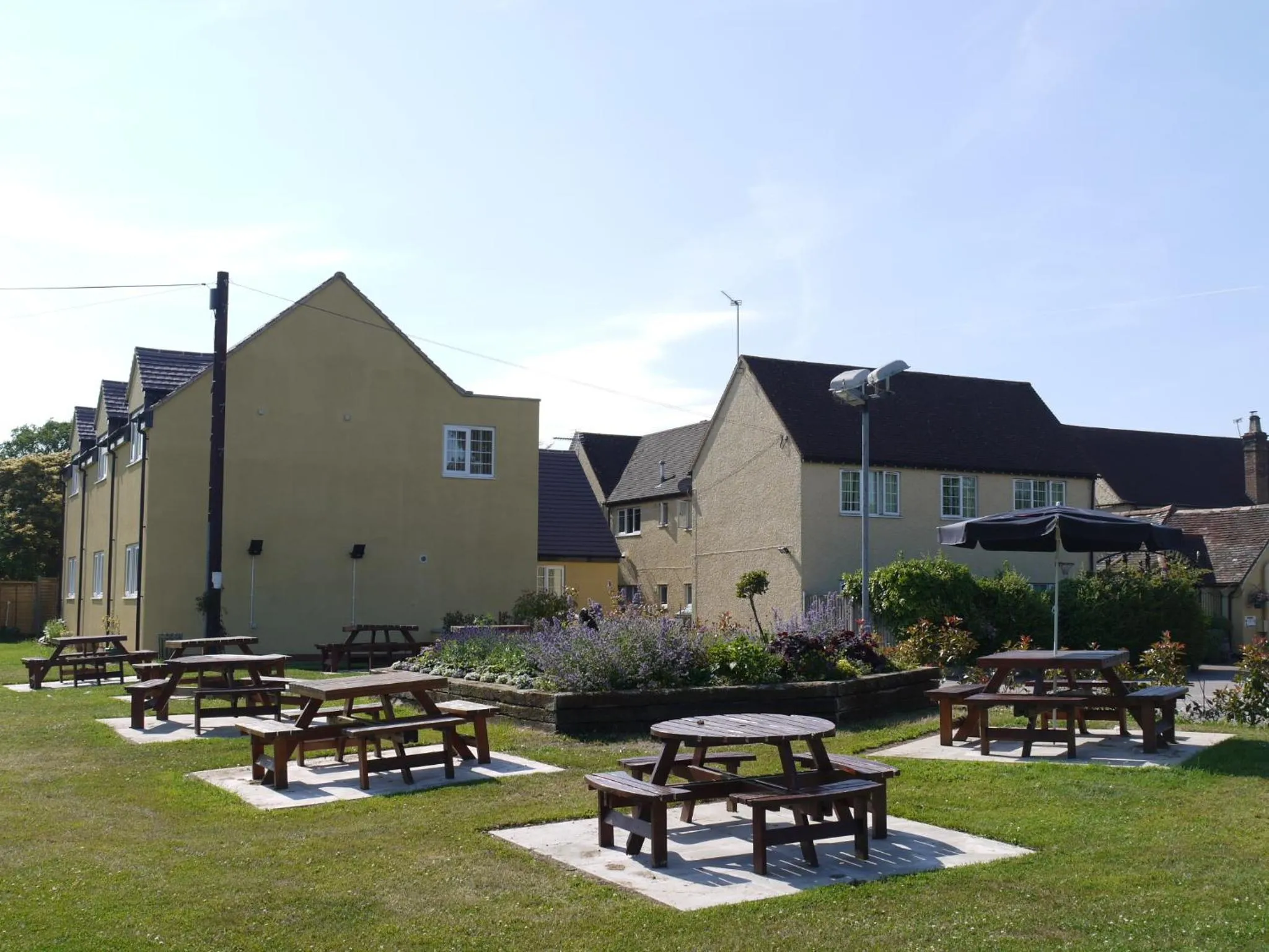 Garden in The New Inn Hotel