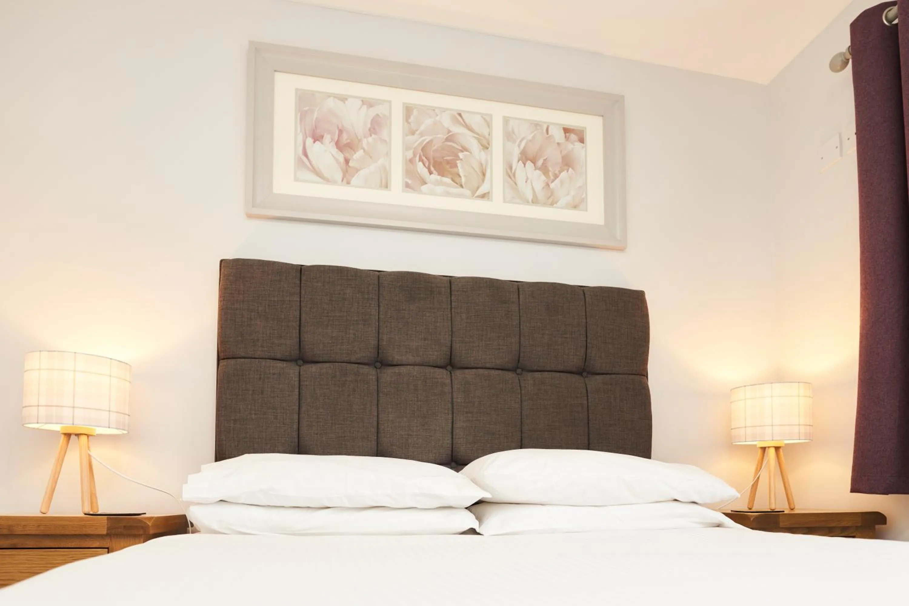 Bed in The New Inn Hotel