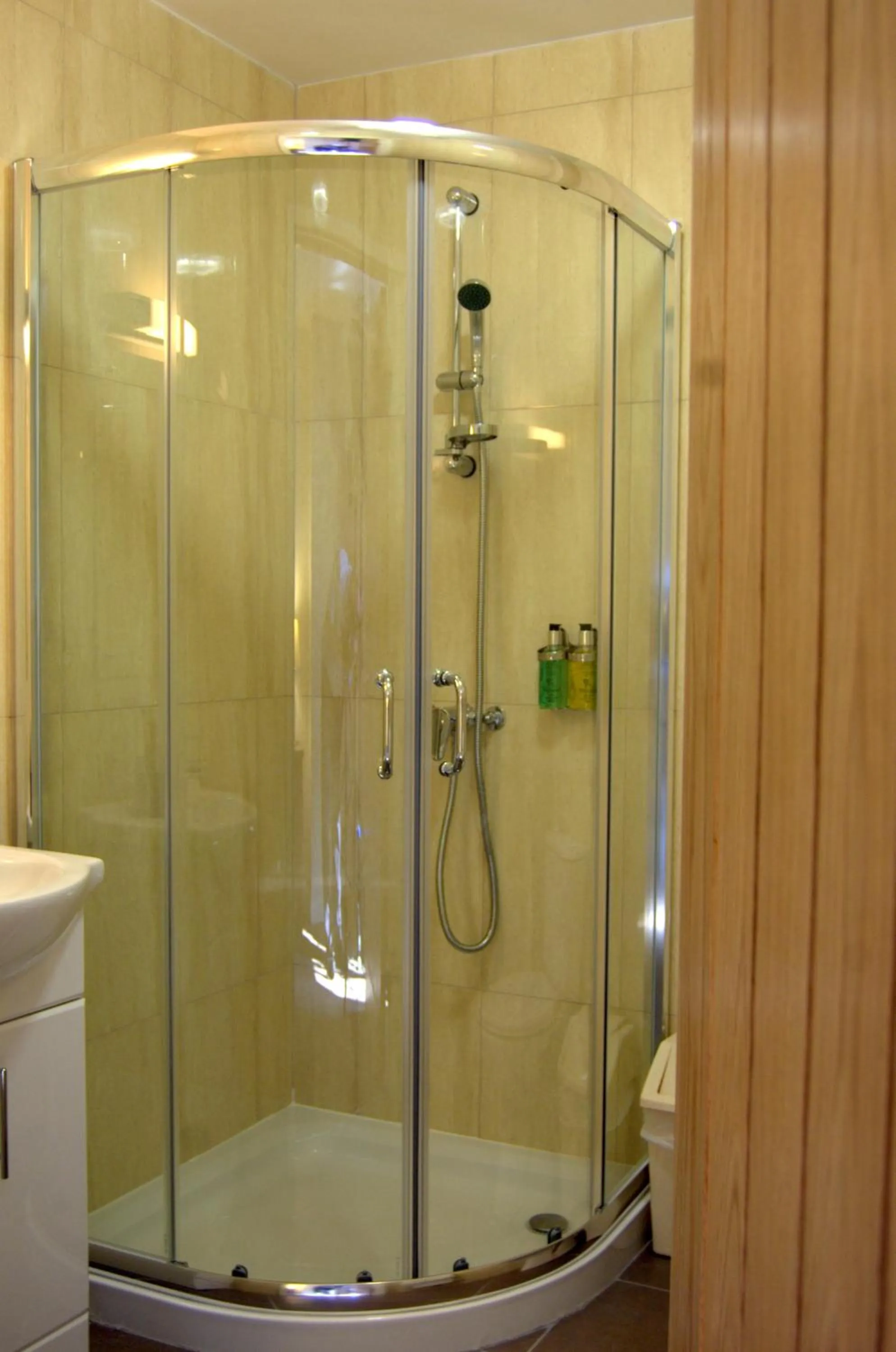 Bathroom in The New Inn Hotel