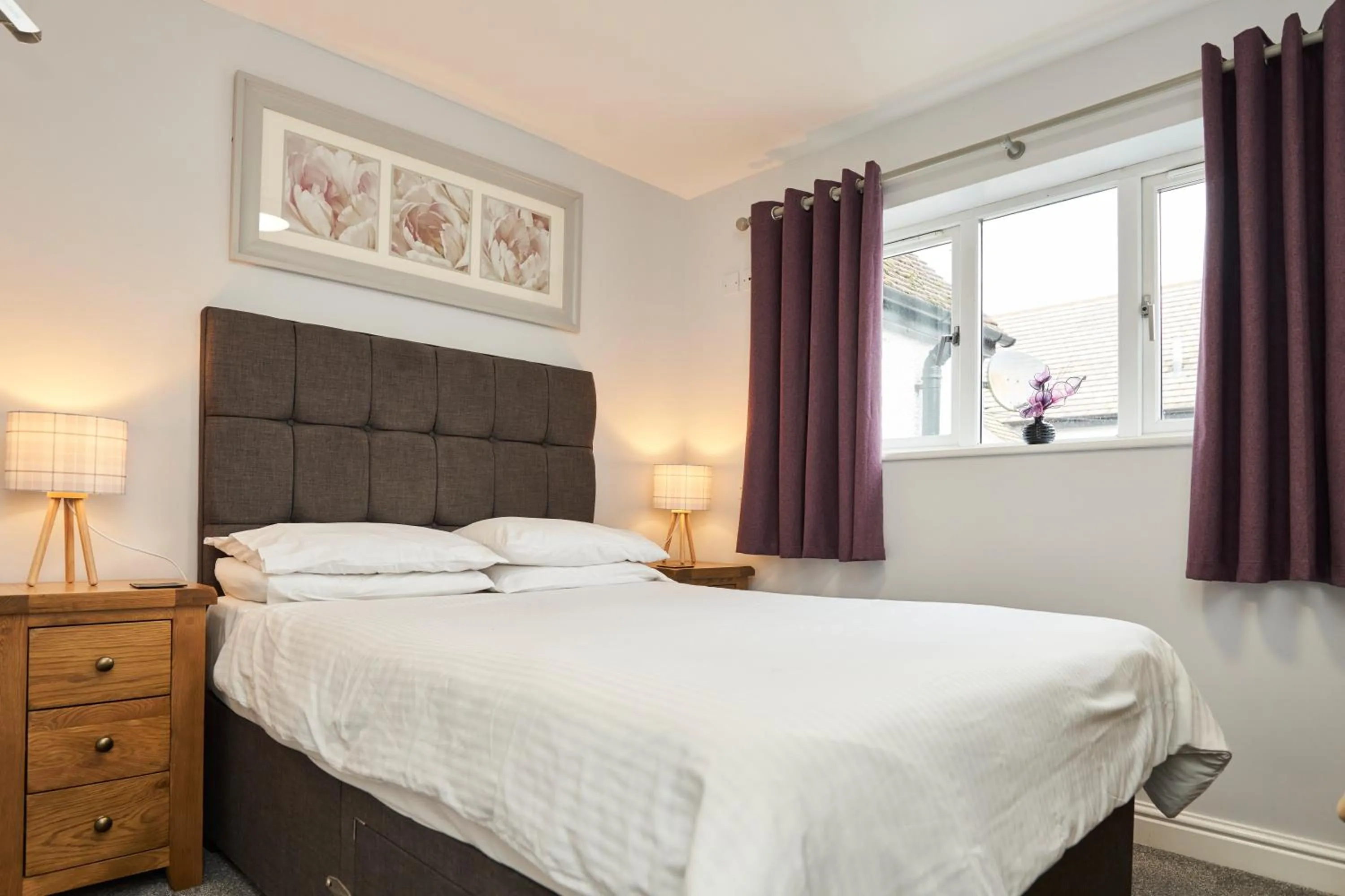 Bed in The New Inn Hotel