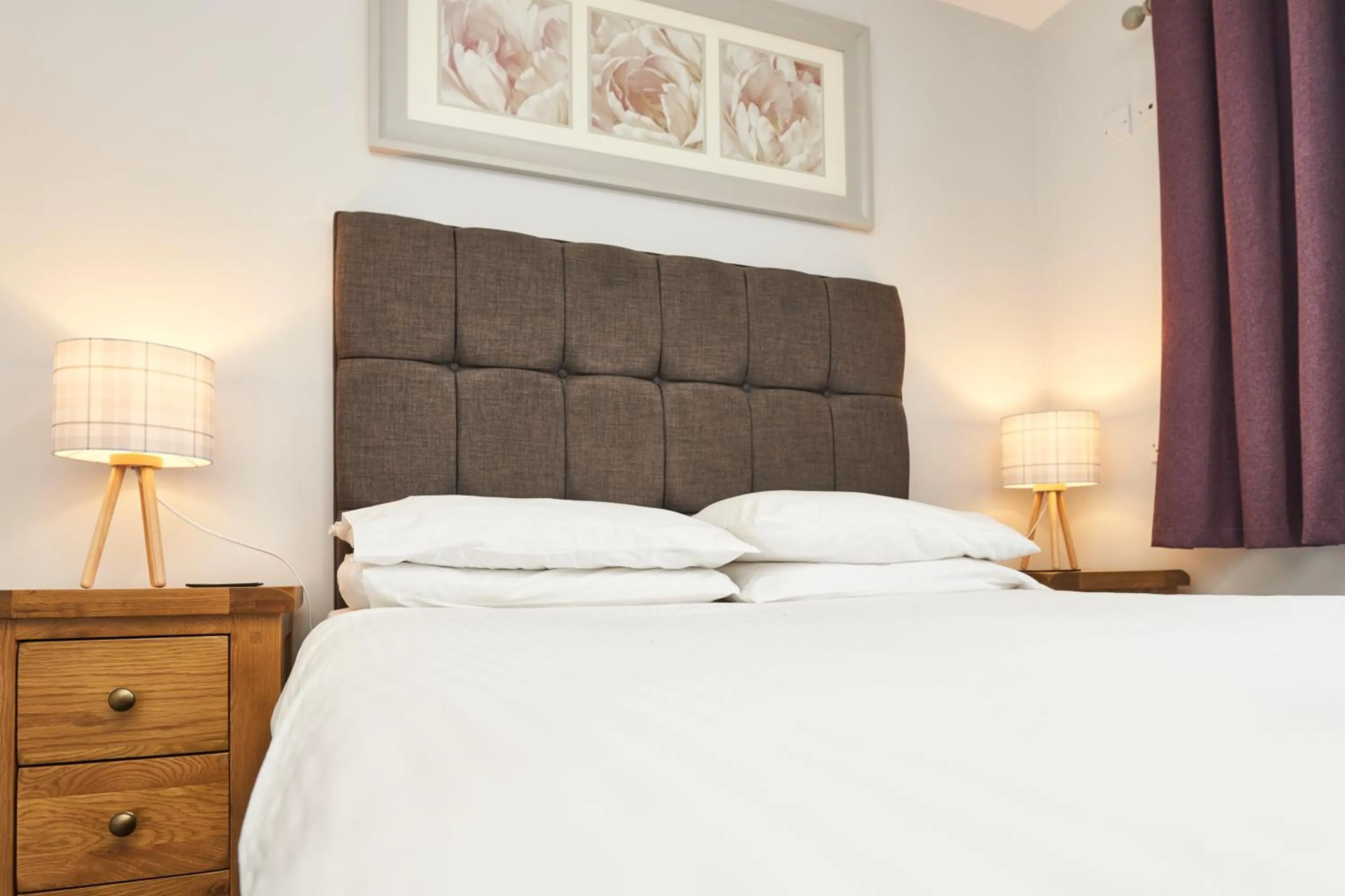 Bed in The New Inn Hotel