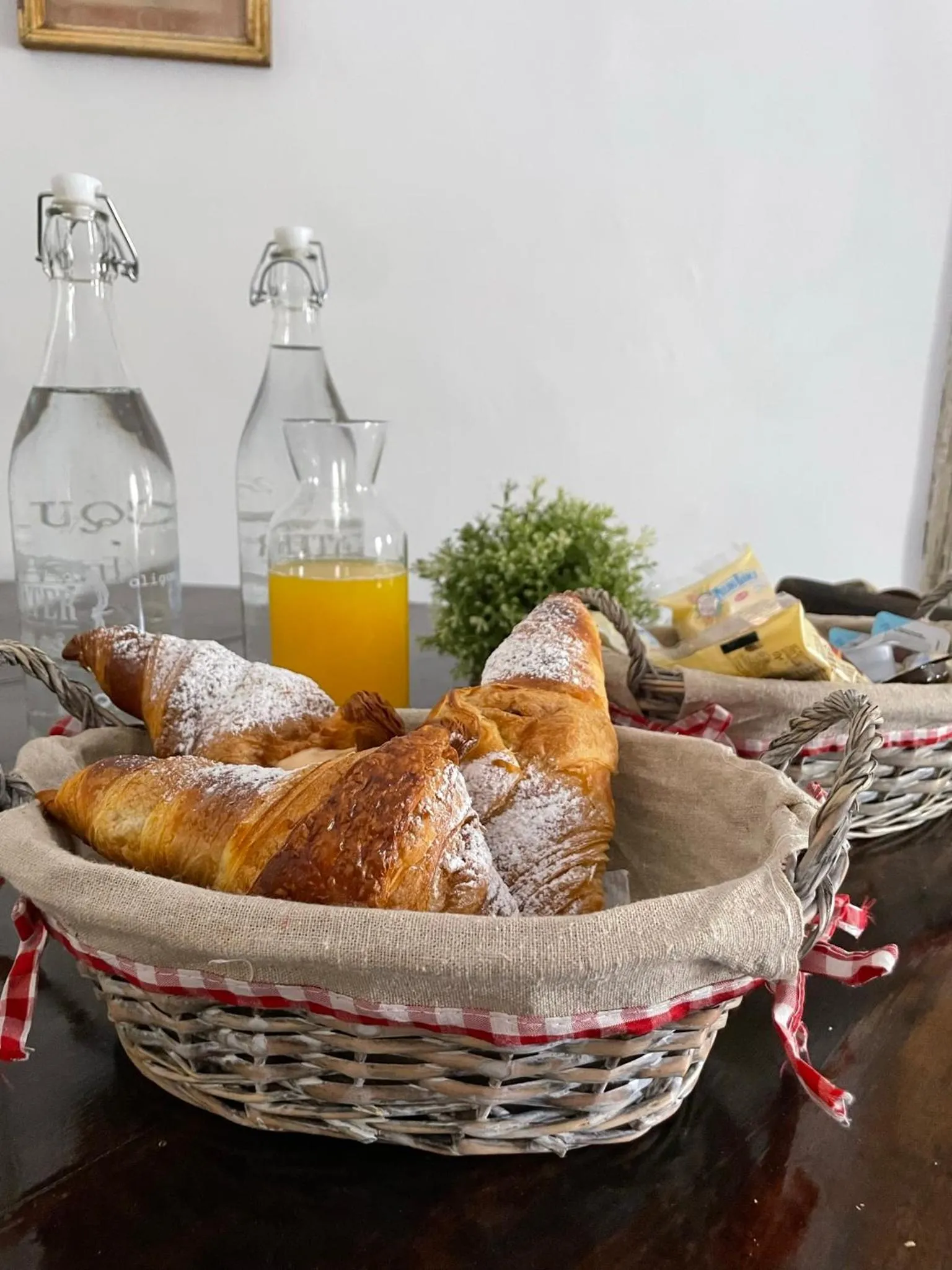 Buffet breakfast in Donna Elena