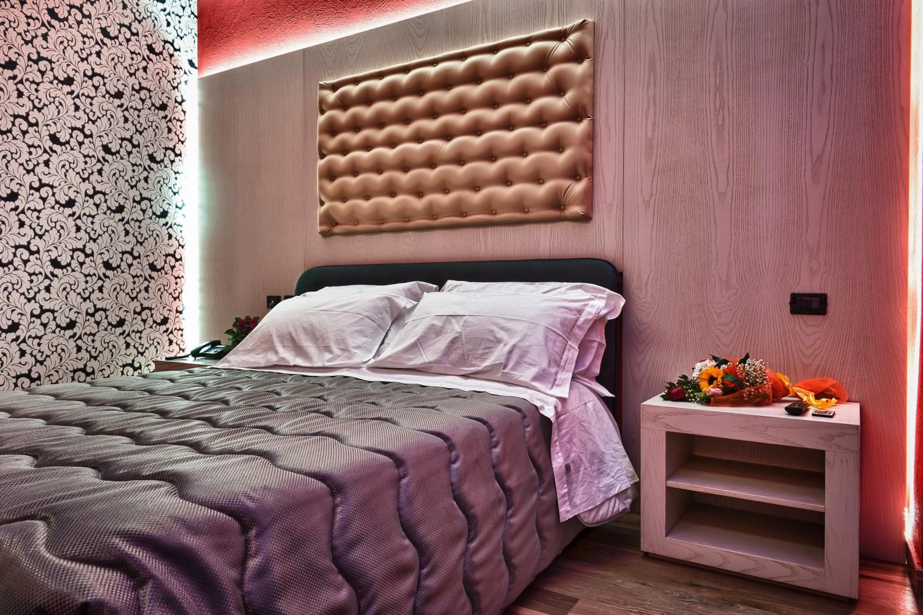 Photo of the whole room, Bed in Hotel Angioino & Spa