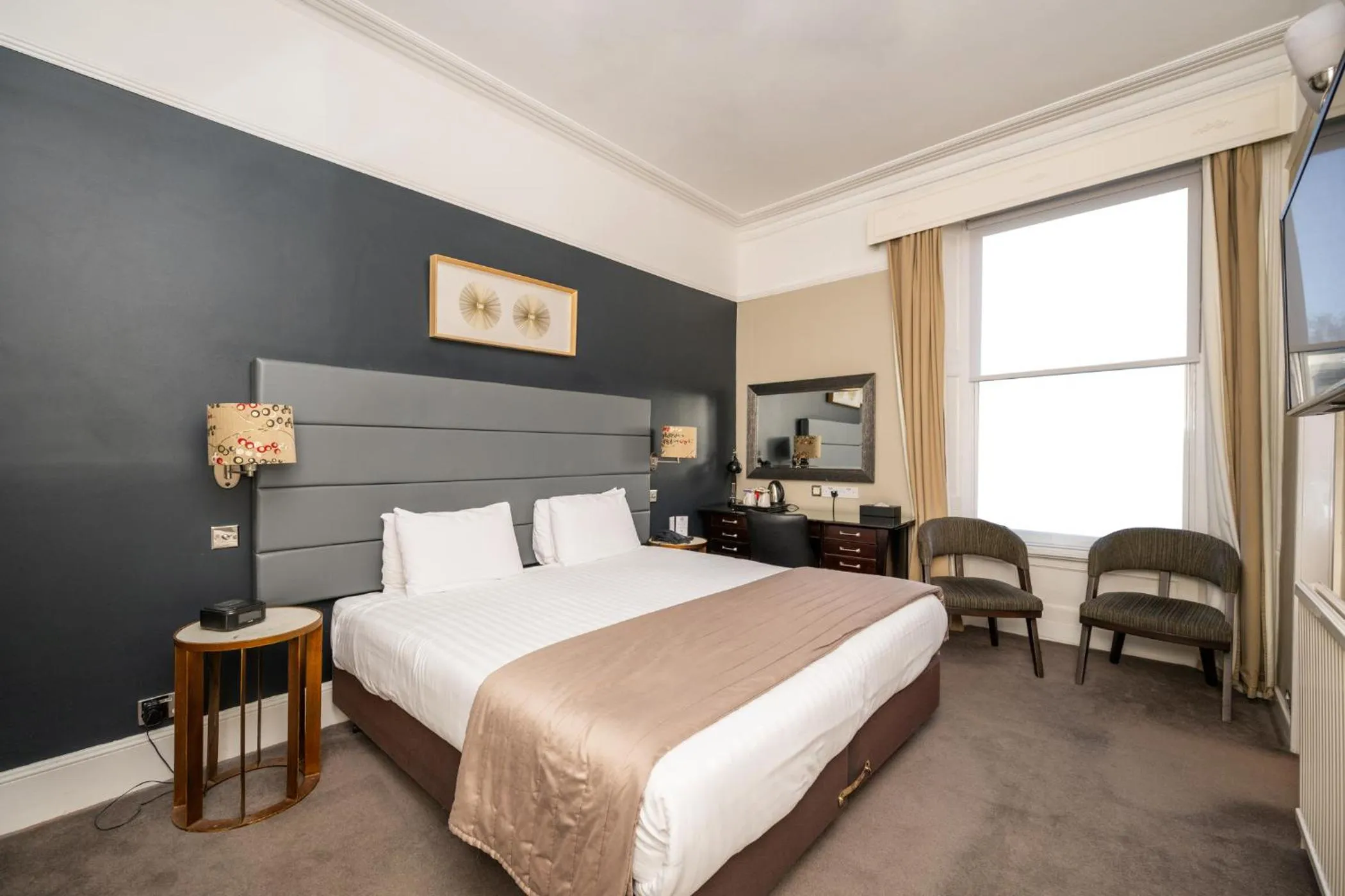 Bed in The Studley Hotel