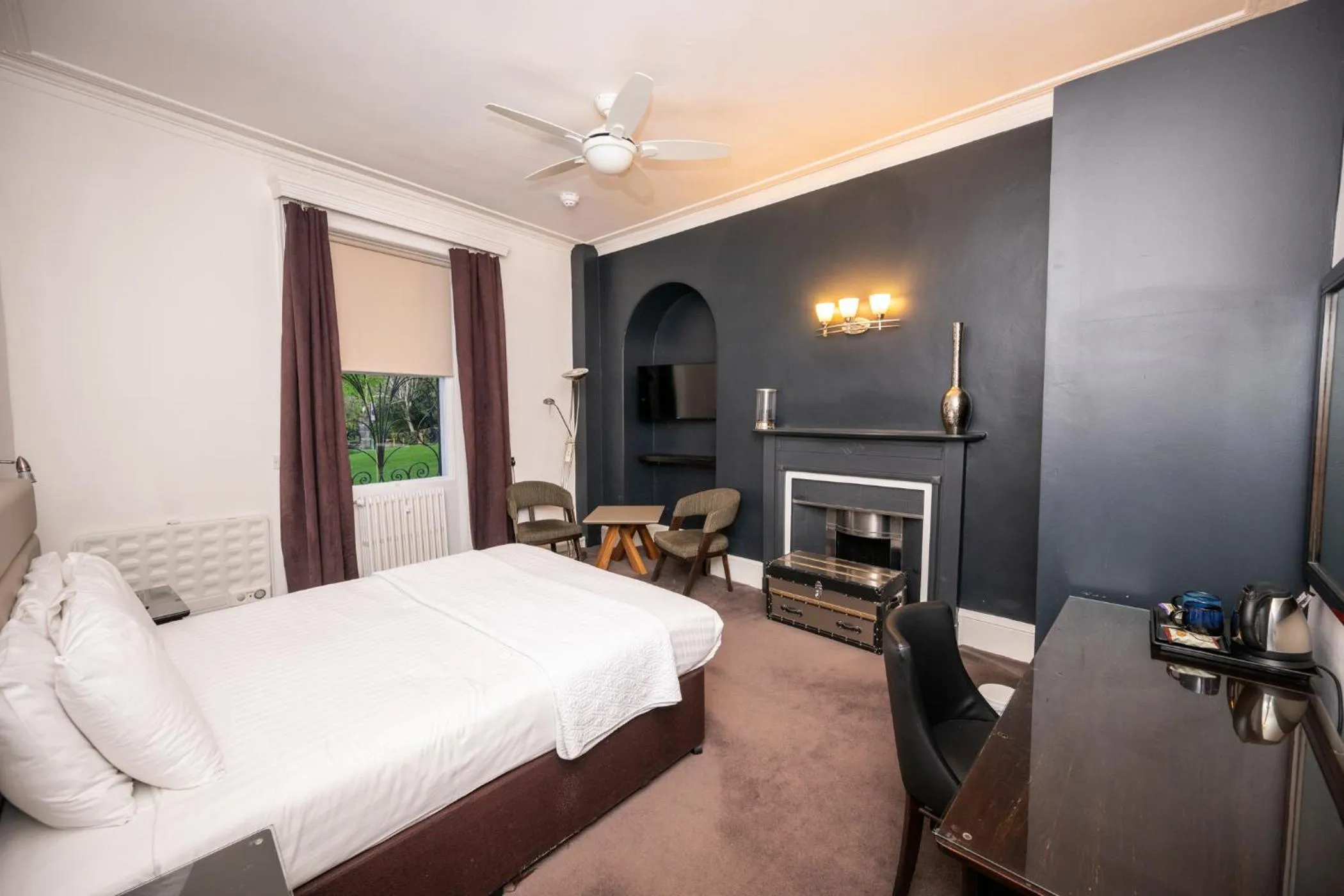 Bed in The Studley Hotel