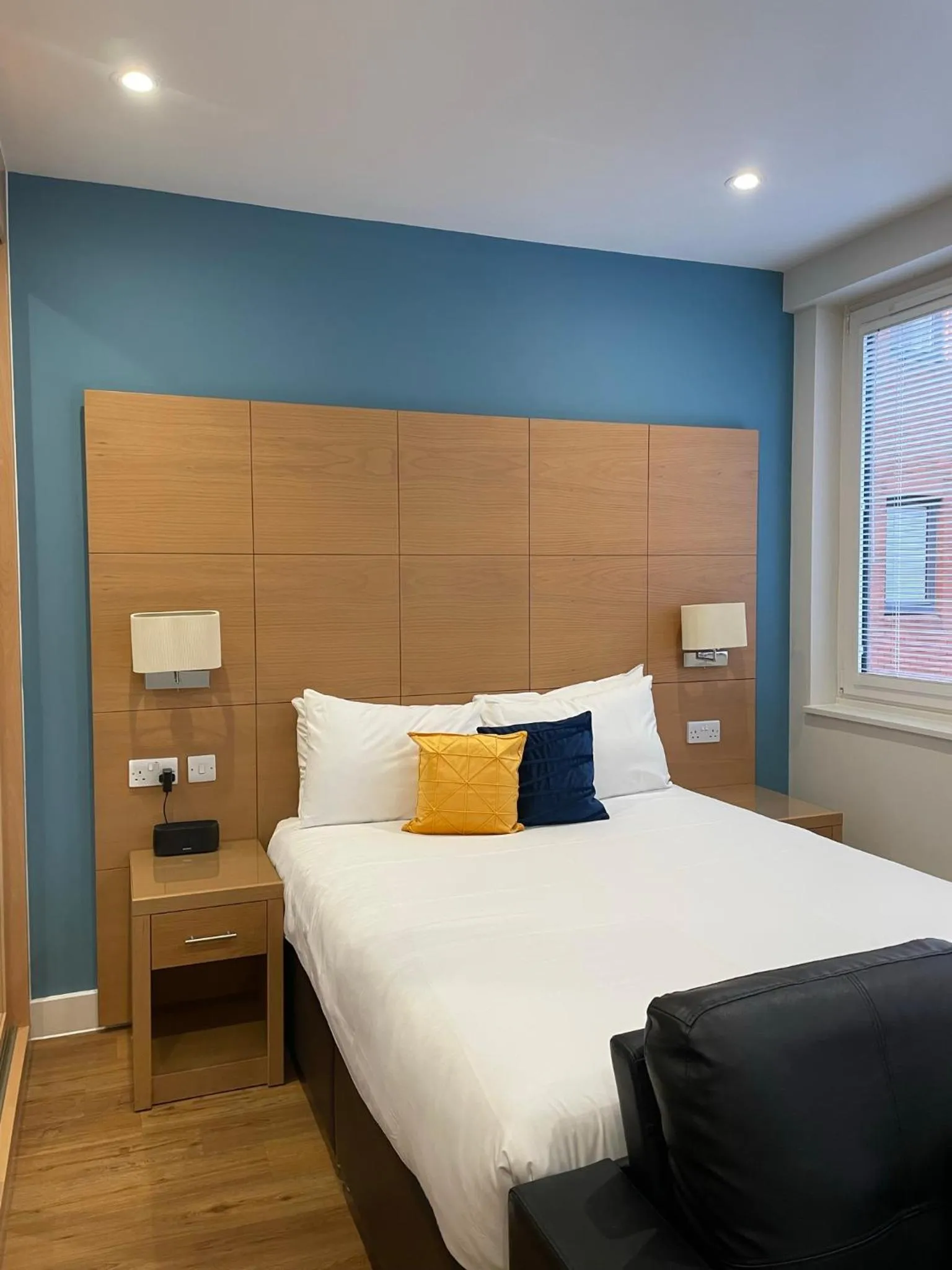 Bedroom, Bed in House of Fisher - 100 Kings Road