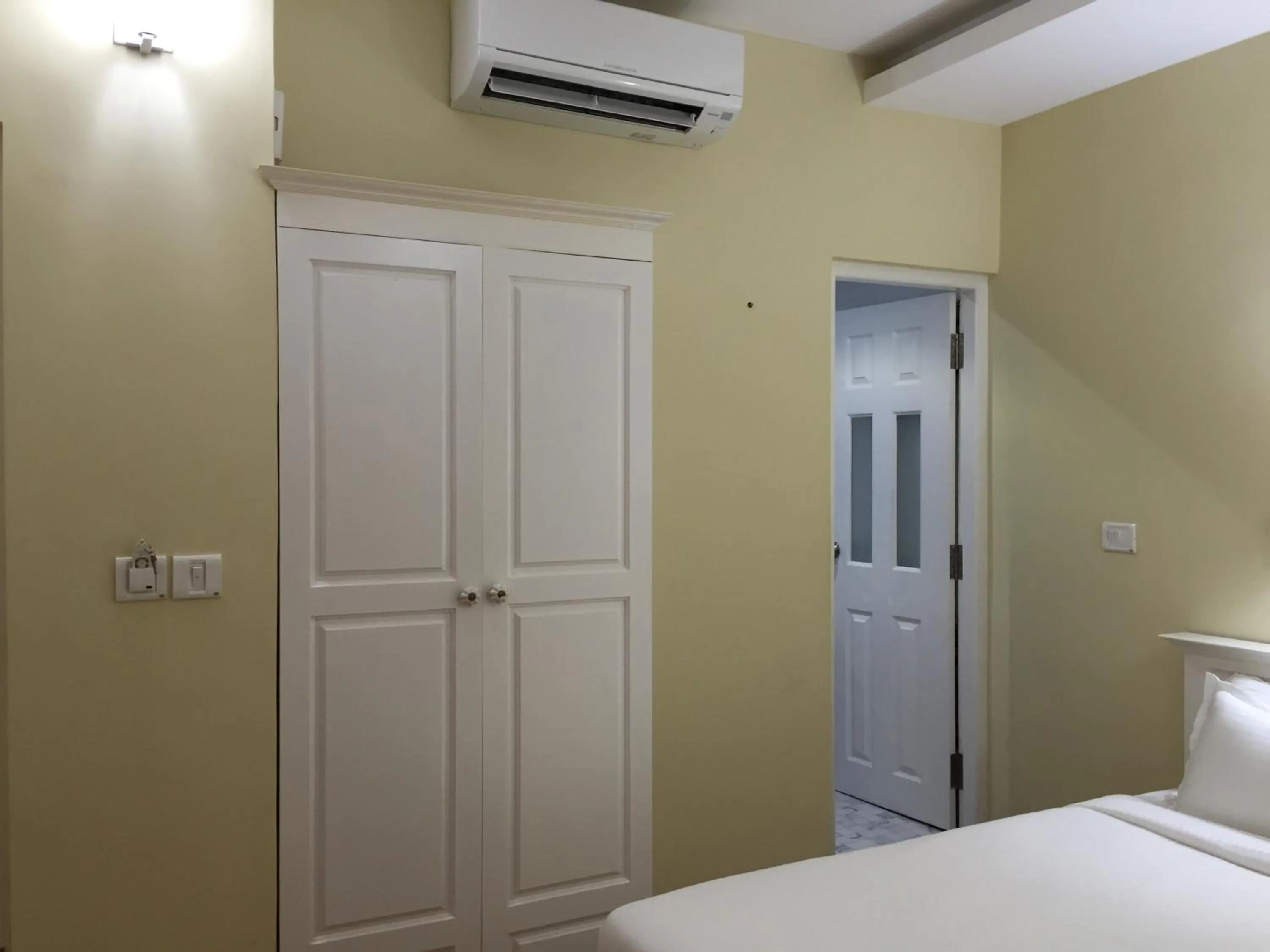 Property building, Bed in Daffodils Spice Court