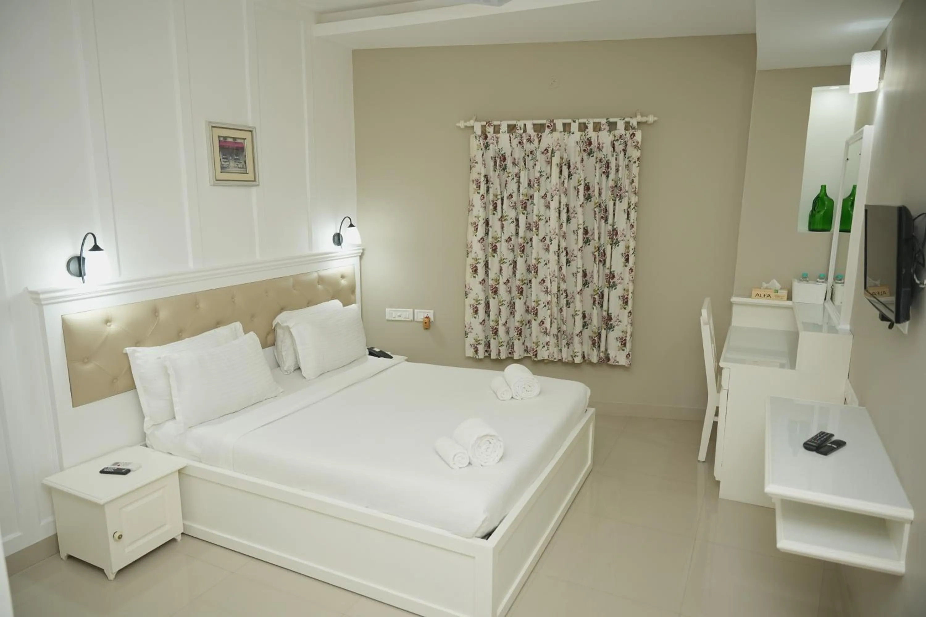 Bed in Daffodils Spice Court