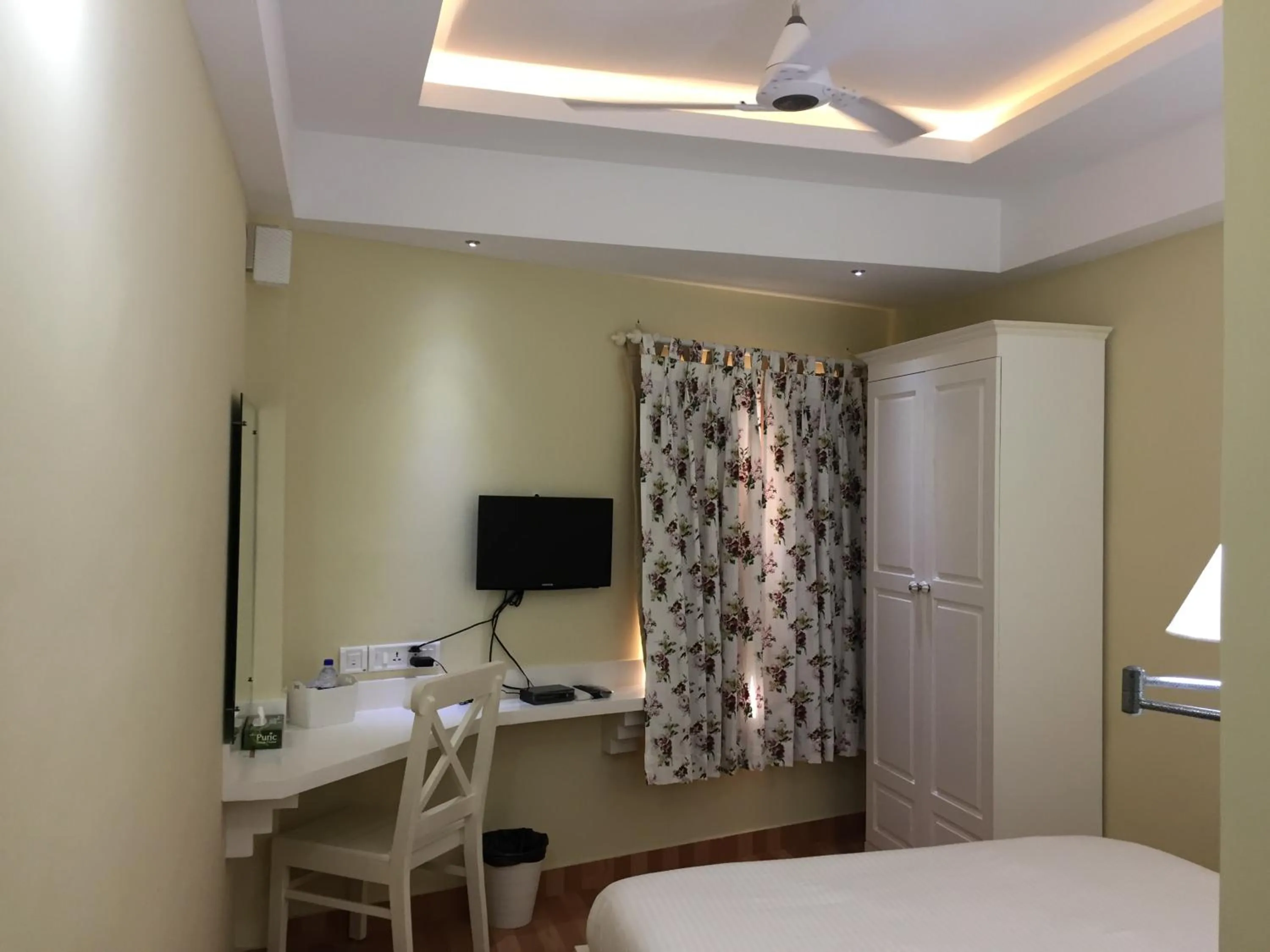 Property building, Bed in Daffodils Spice Court