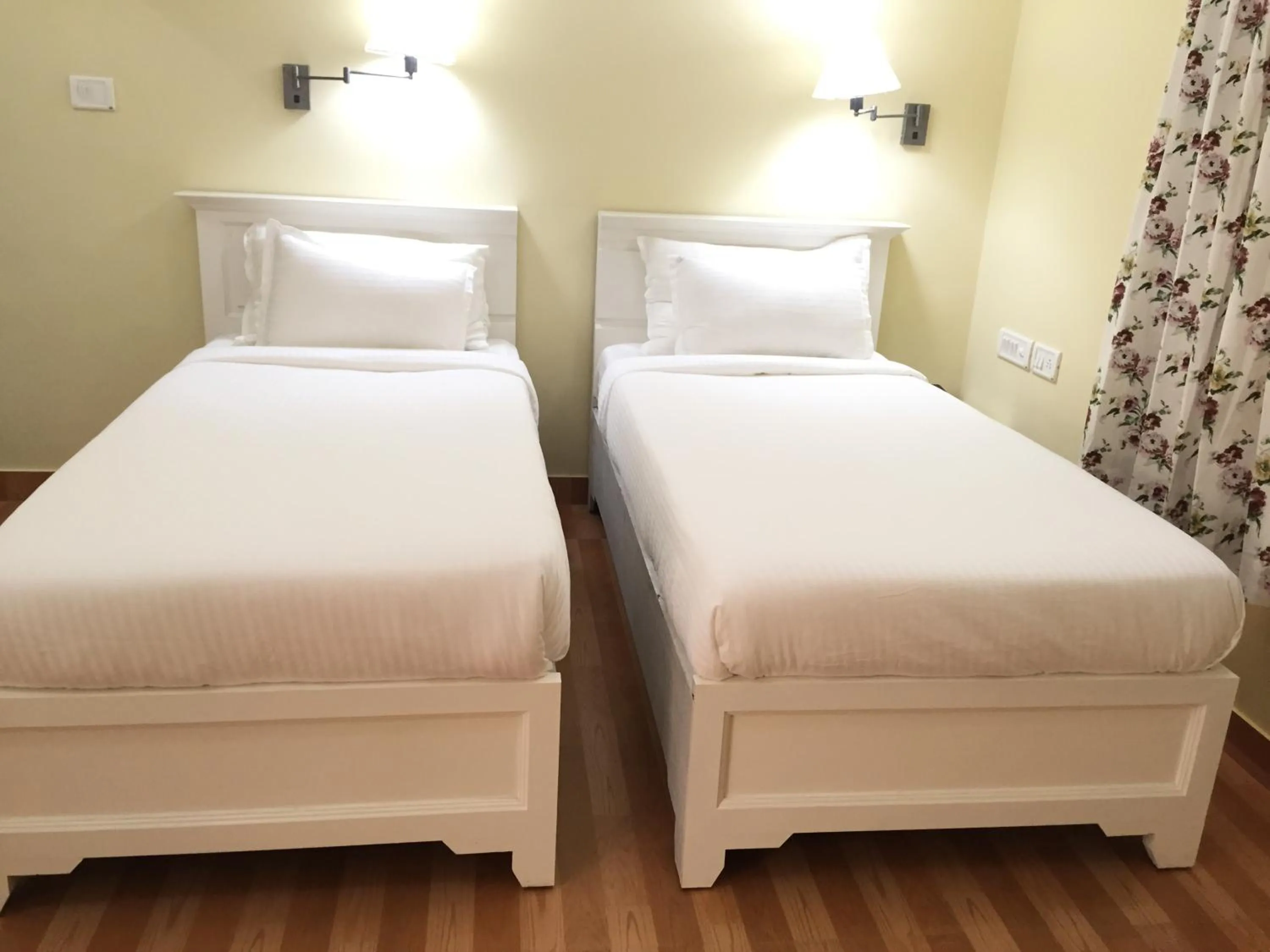 Property building, Bed in Daffodils Spice Court