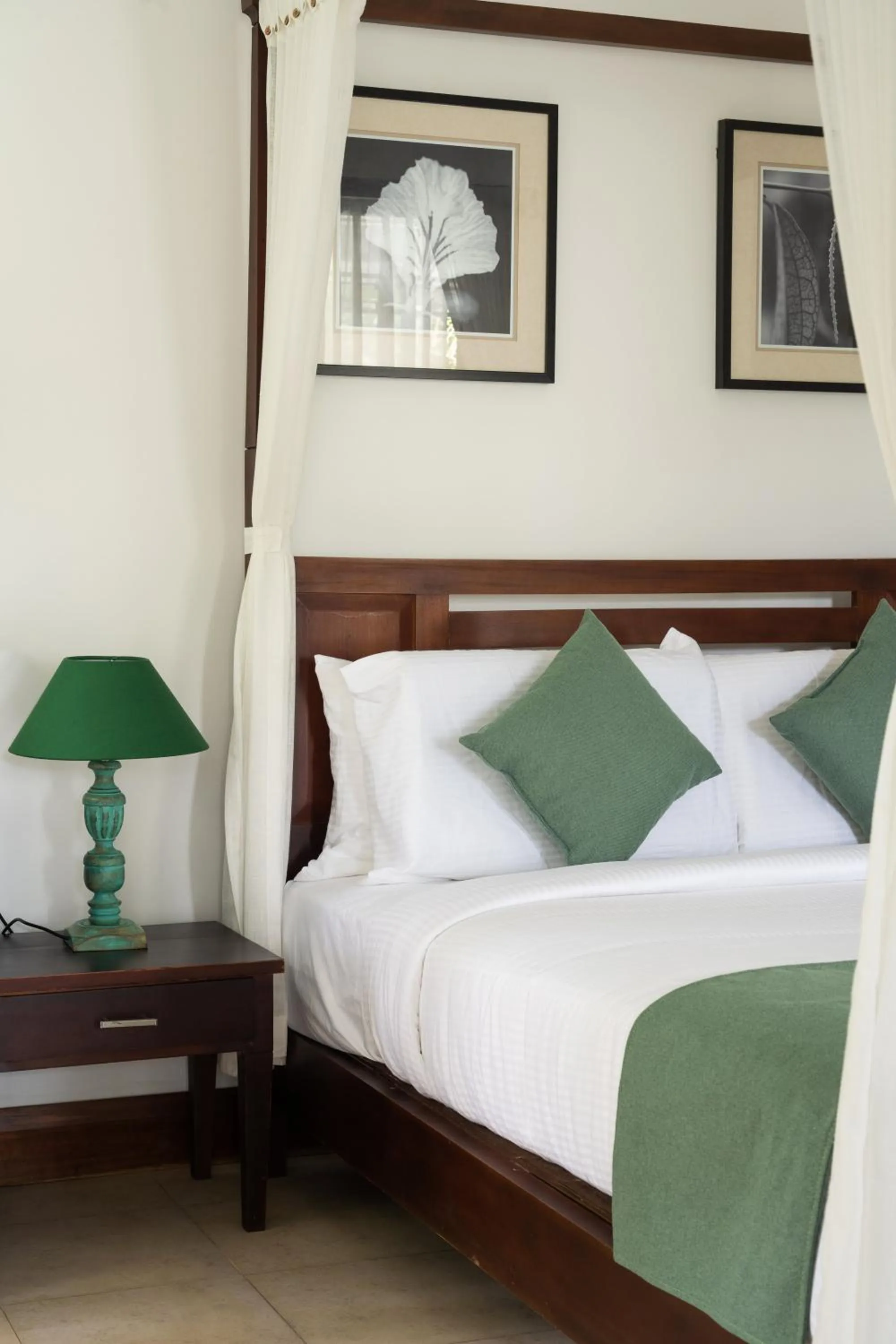 Bed in Reen Resorts Aanavilasam Plantation Thekkady