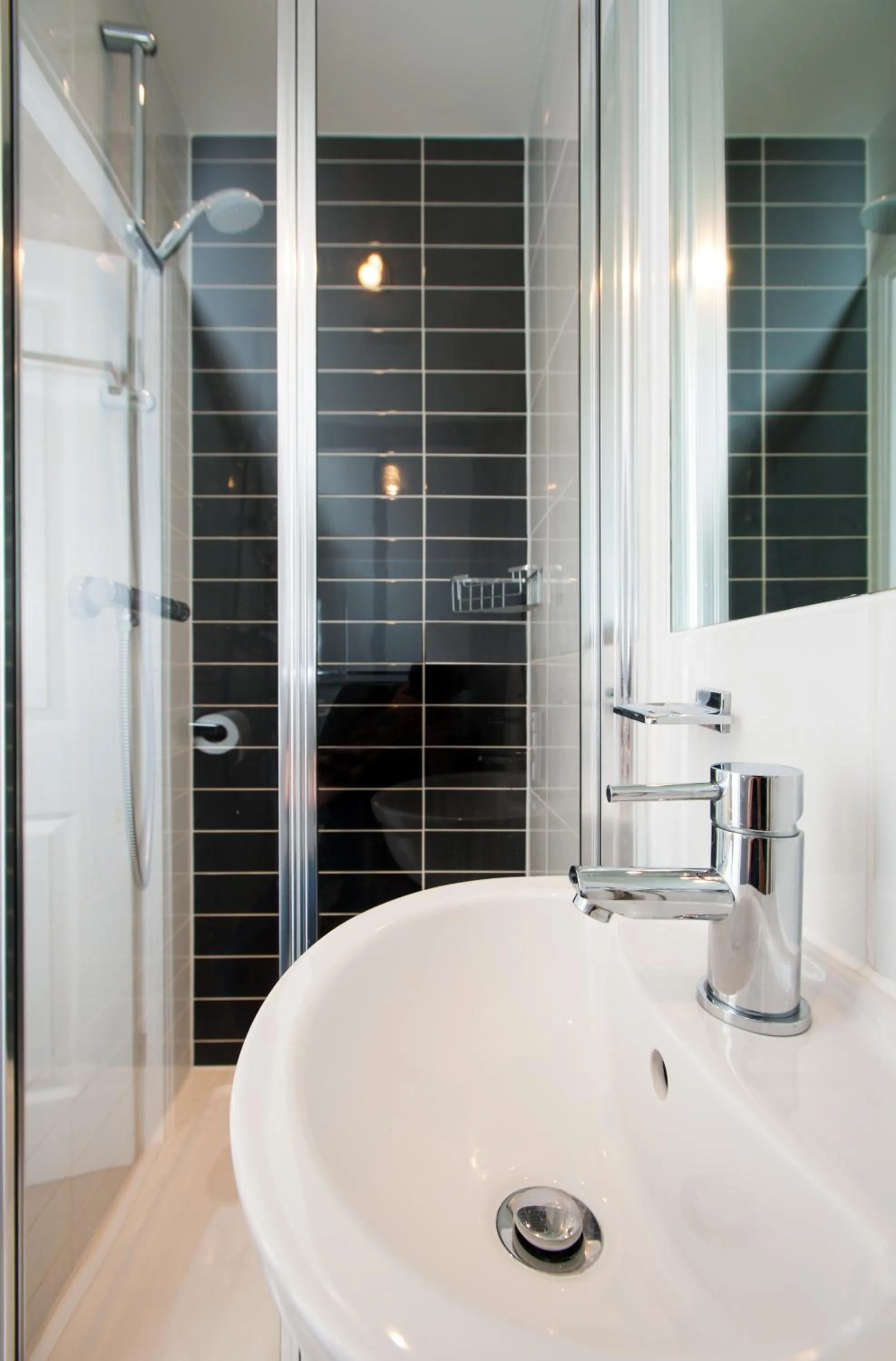 Bathroom in Dover Hotel - B&B