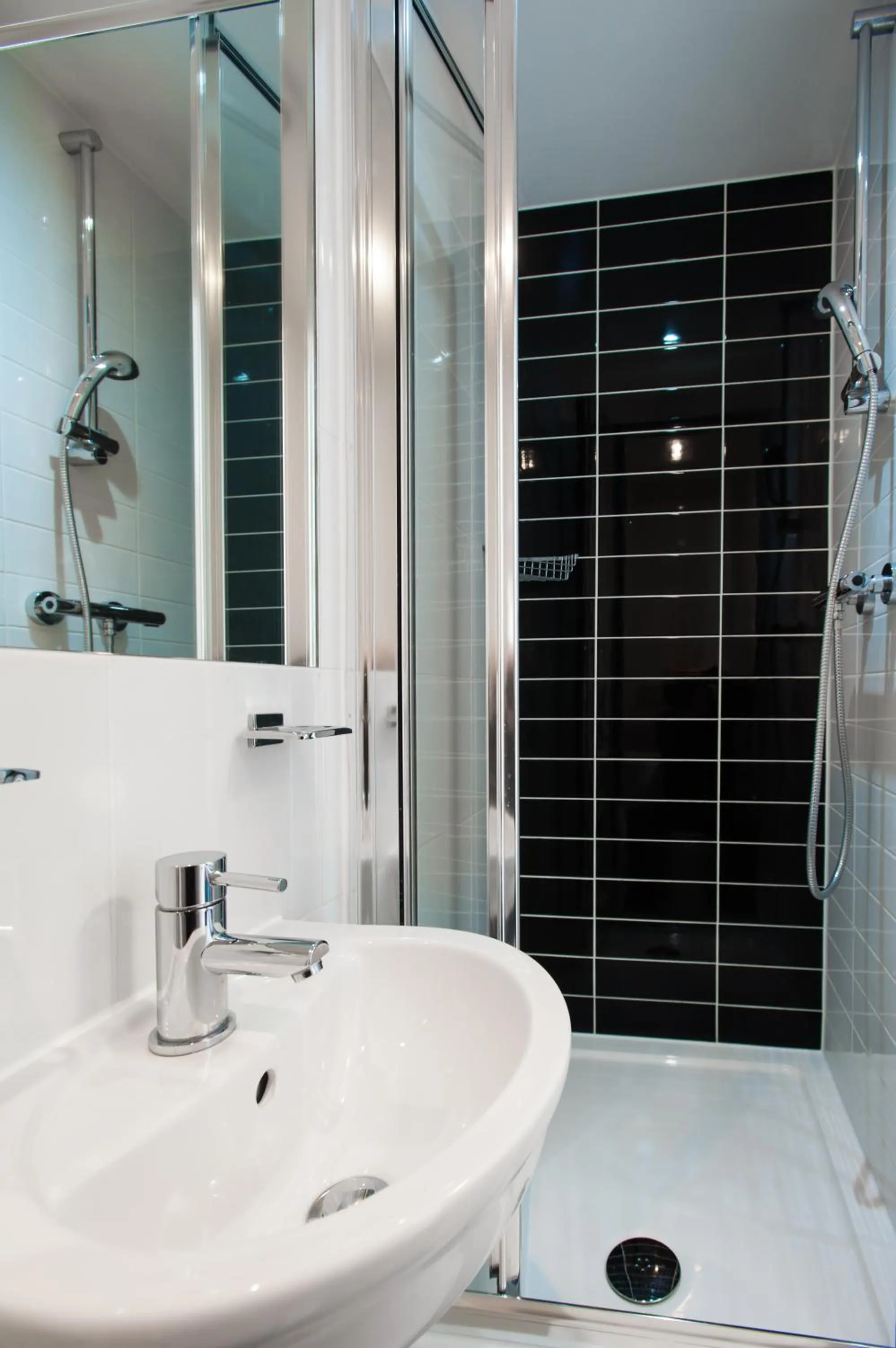 Bathroom in Dover Hotel - B&B