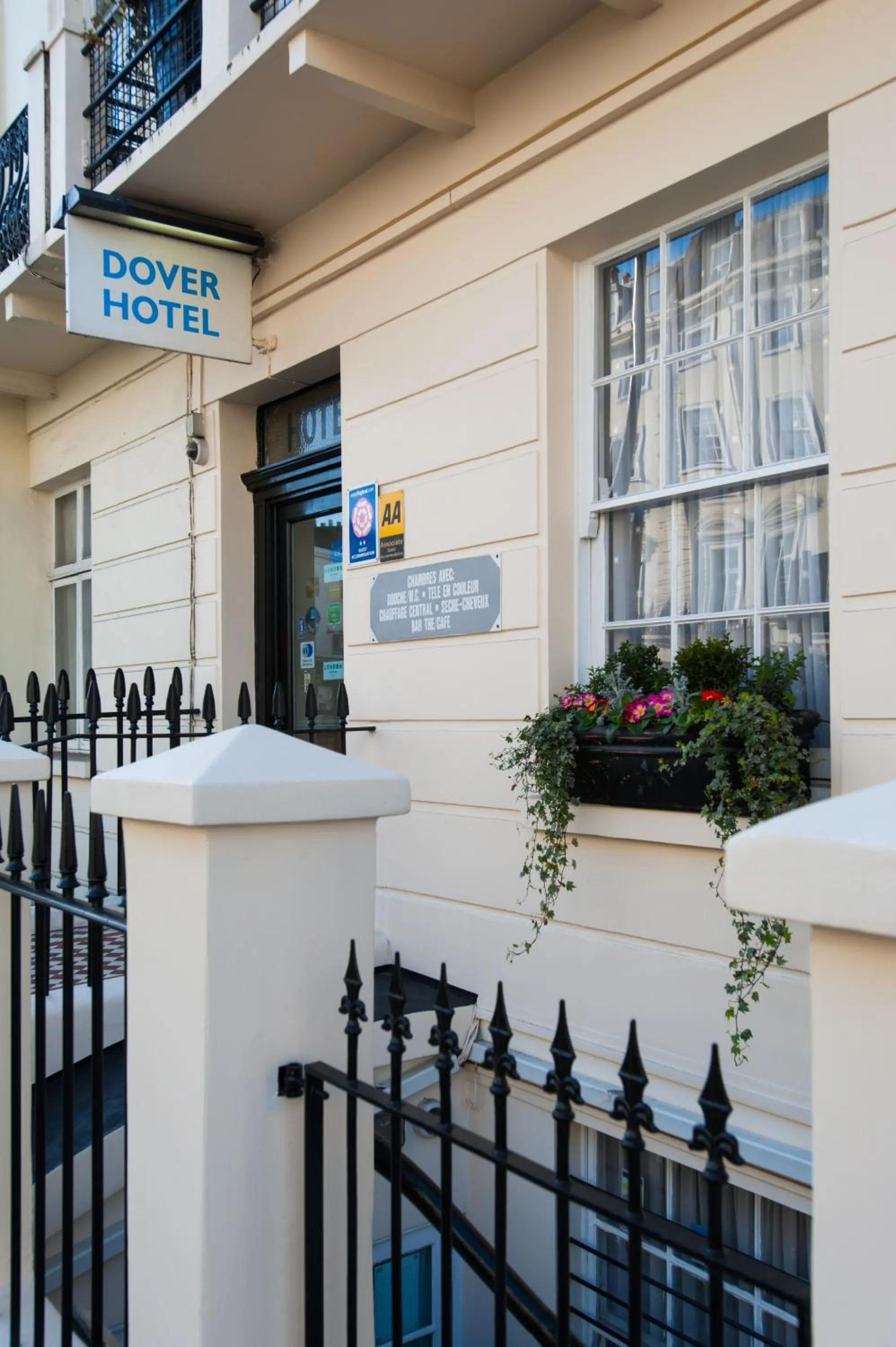 Property building in Dover Hotel - B&B