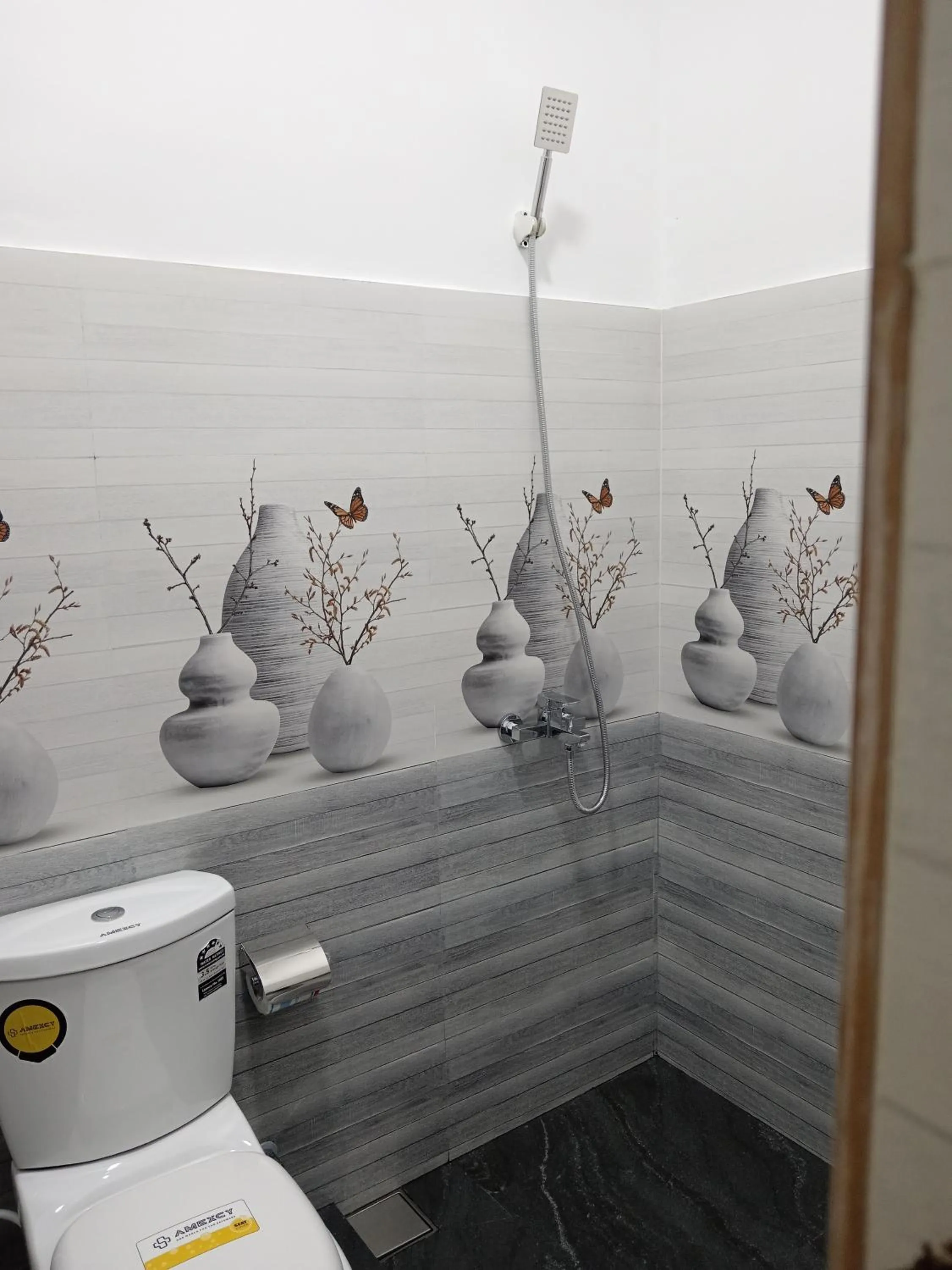 Toilet in Samiru Guest Inn Ella