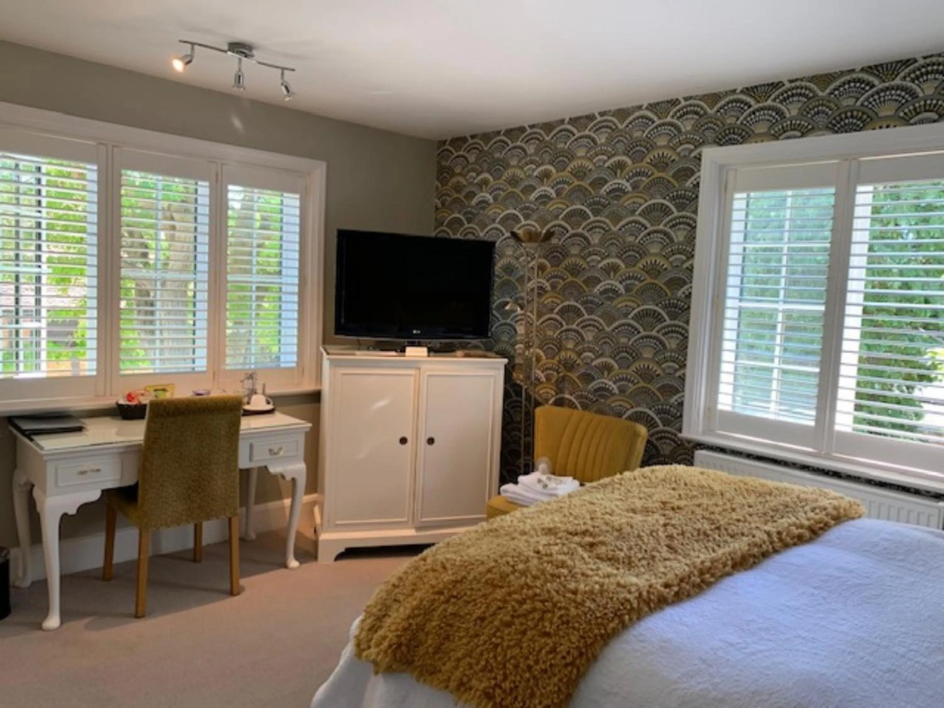 Bedroom, TV/Entertainment Center in The Malt House