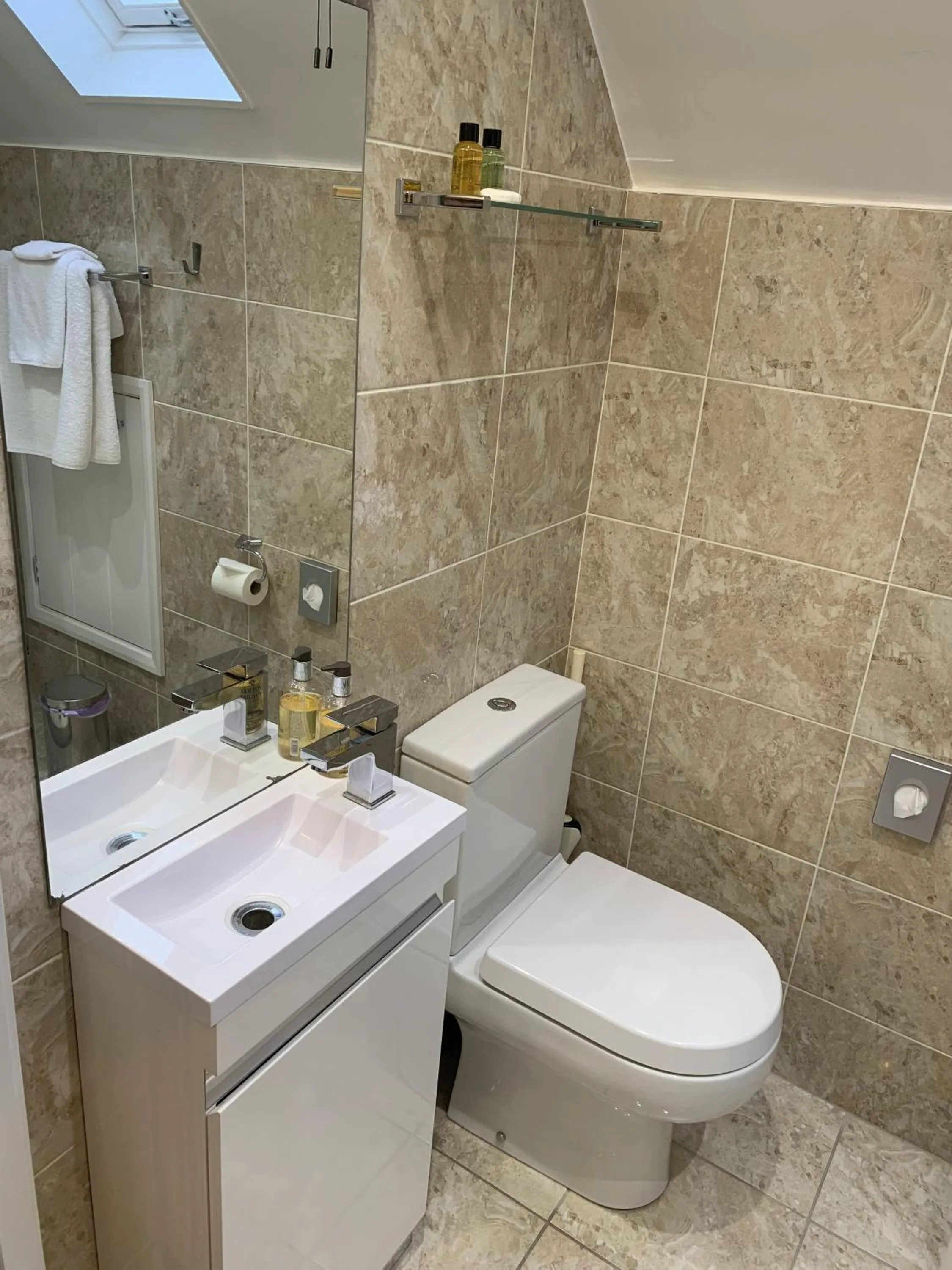 Bathroom in The Malt House