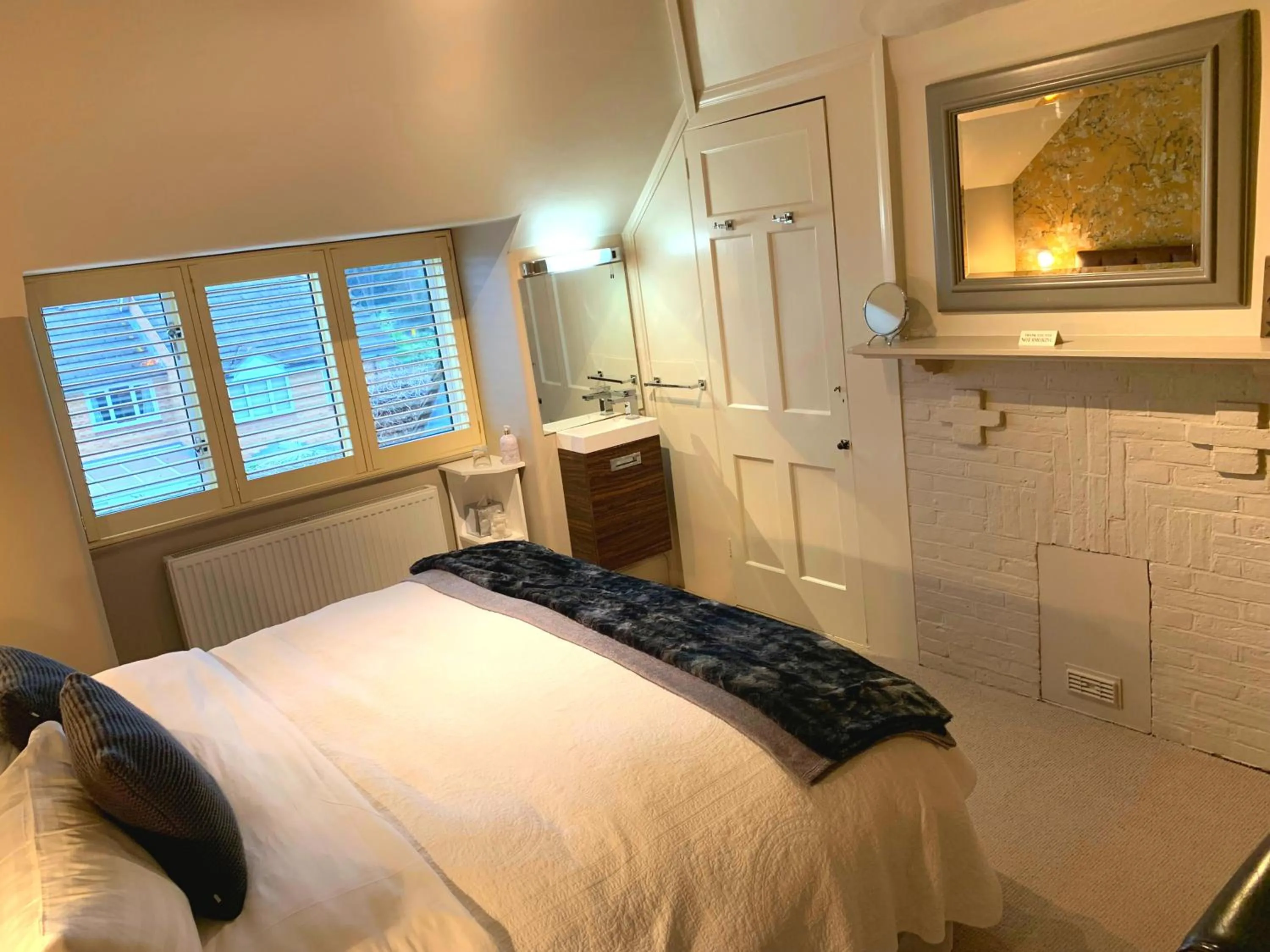 Bedroom in The Malt House