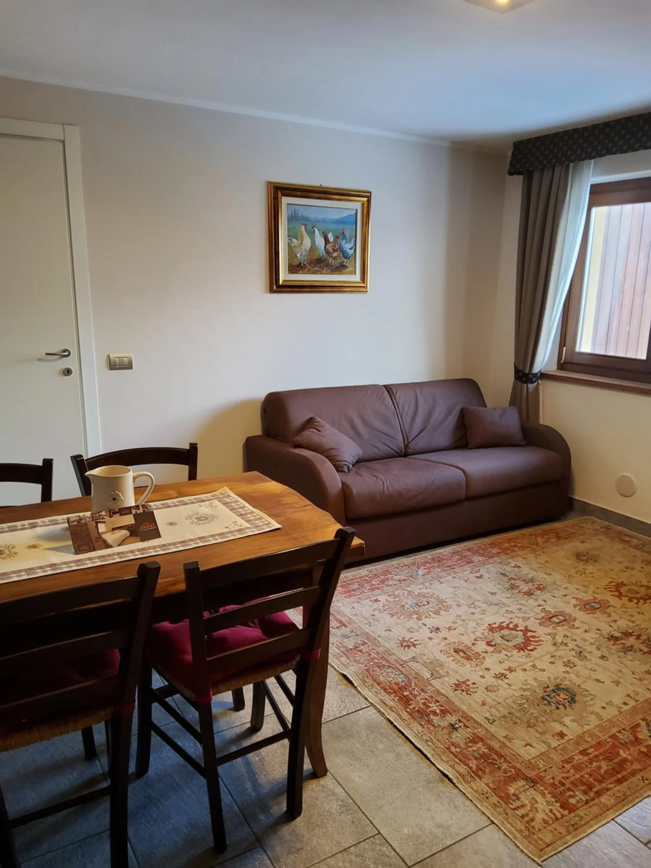 Dining area in La Vigne de Papagran