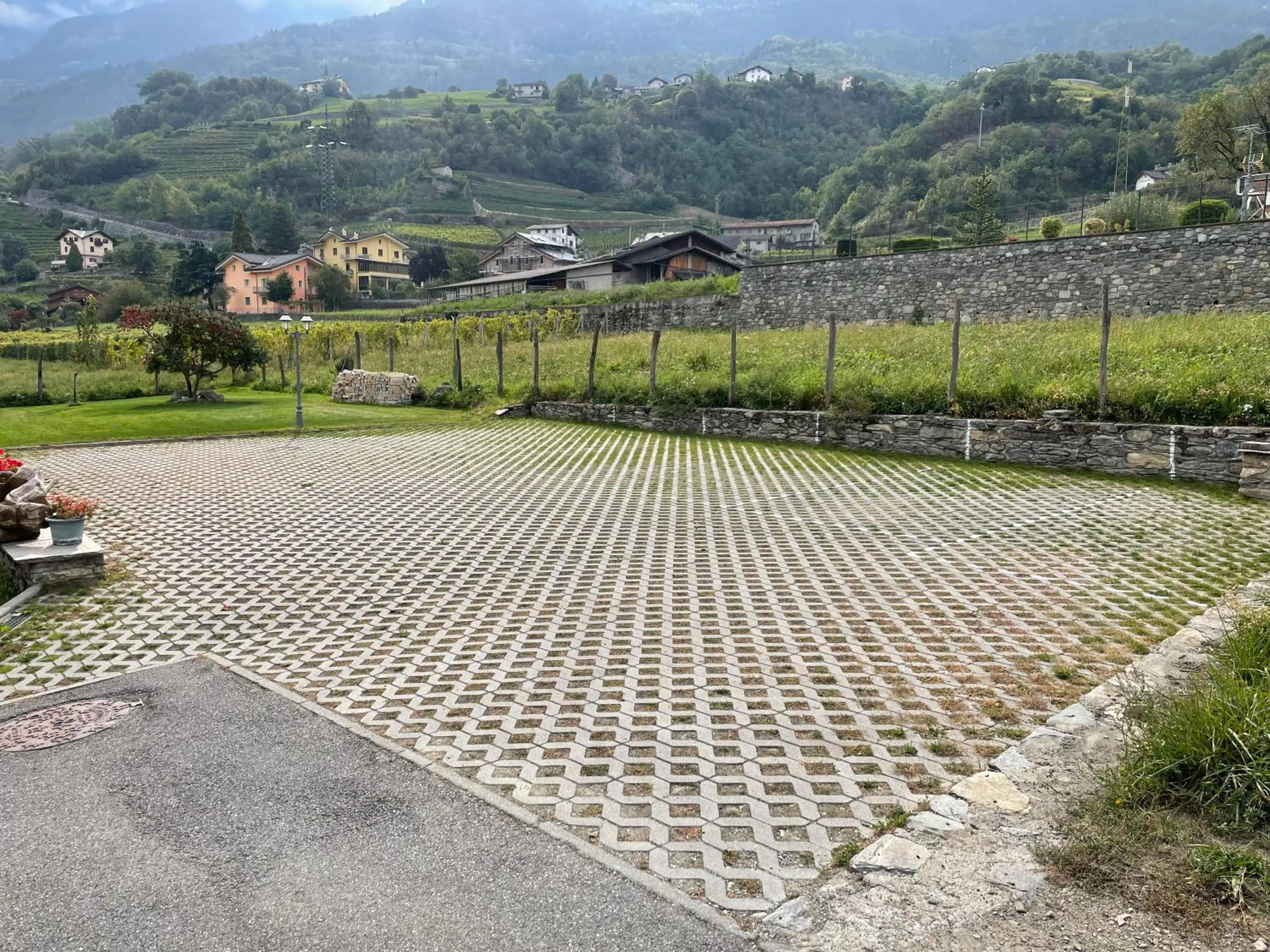 Parking in La Vigne de Papagran