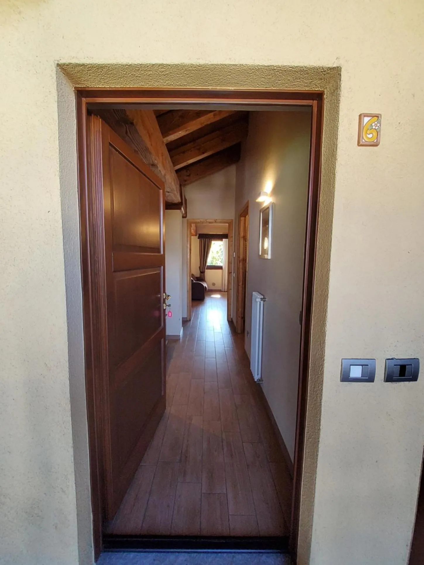 Decorative detail in La Vigne de Papagran