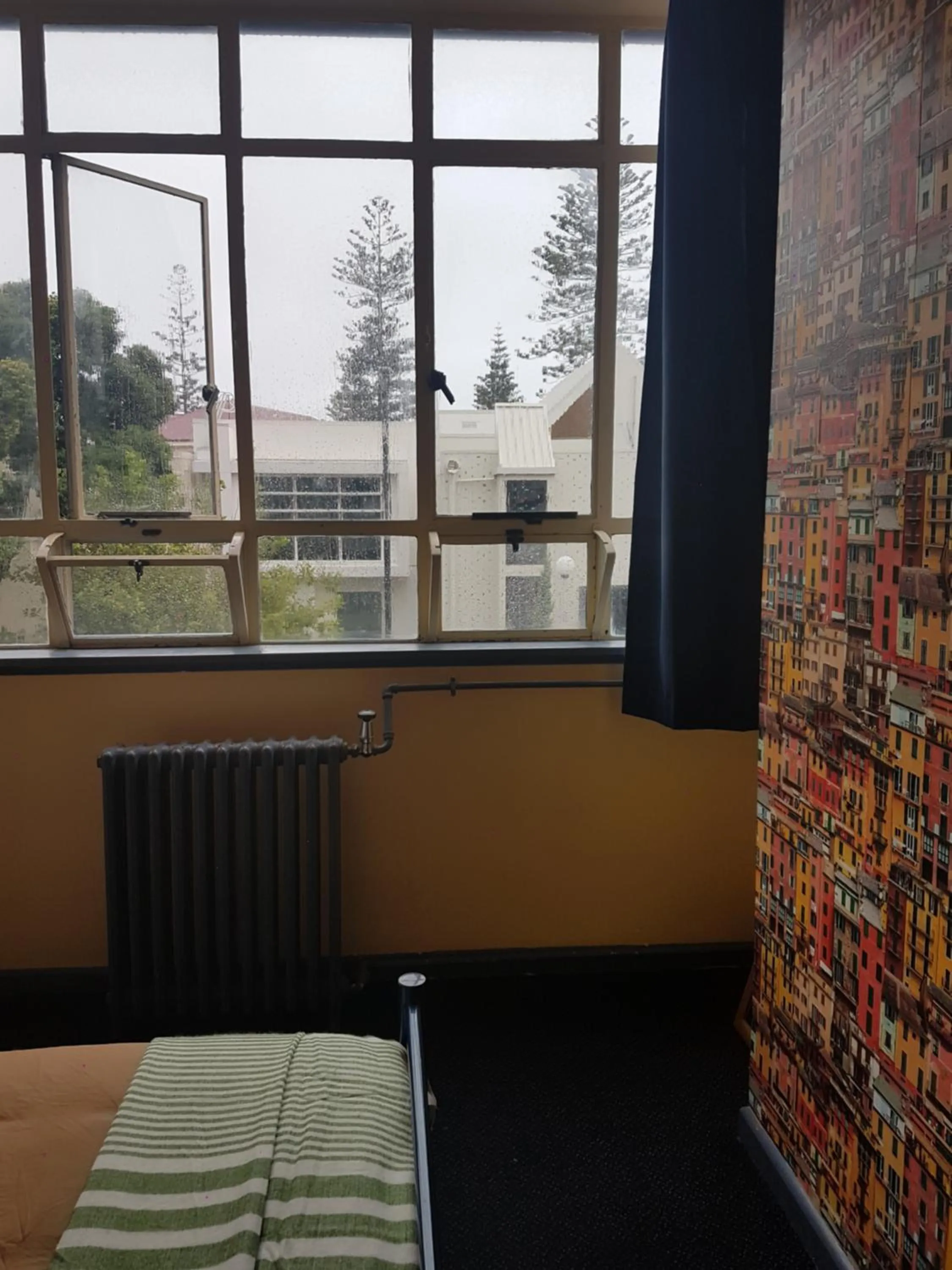 Decorative detail, Bed in Archies Bunker Affordable Accommodation