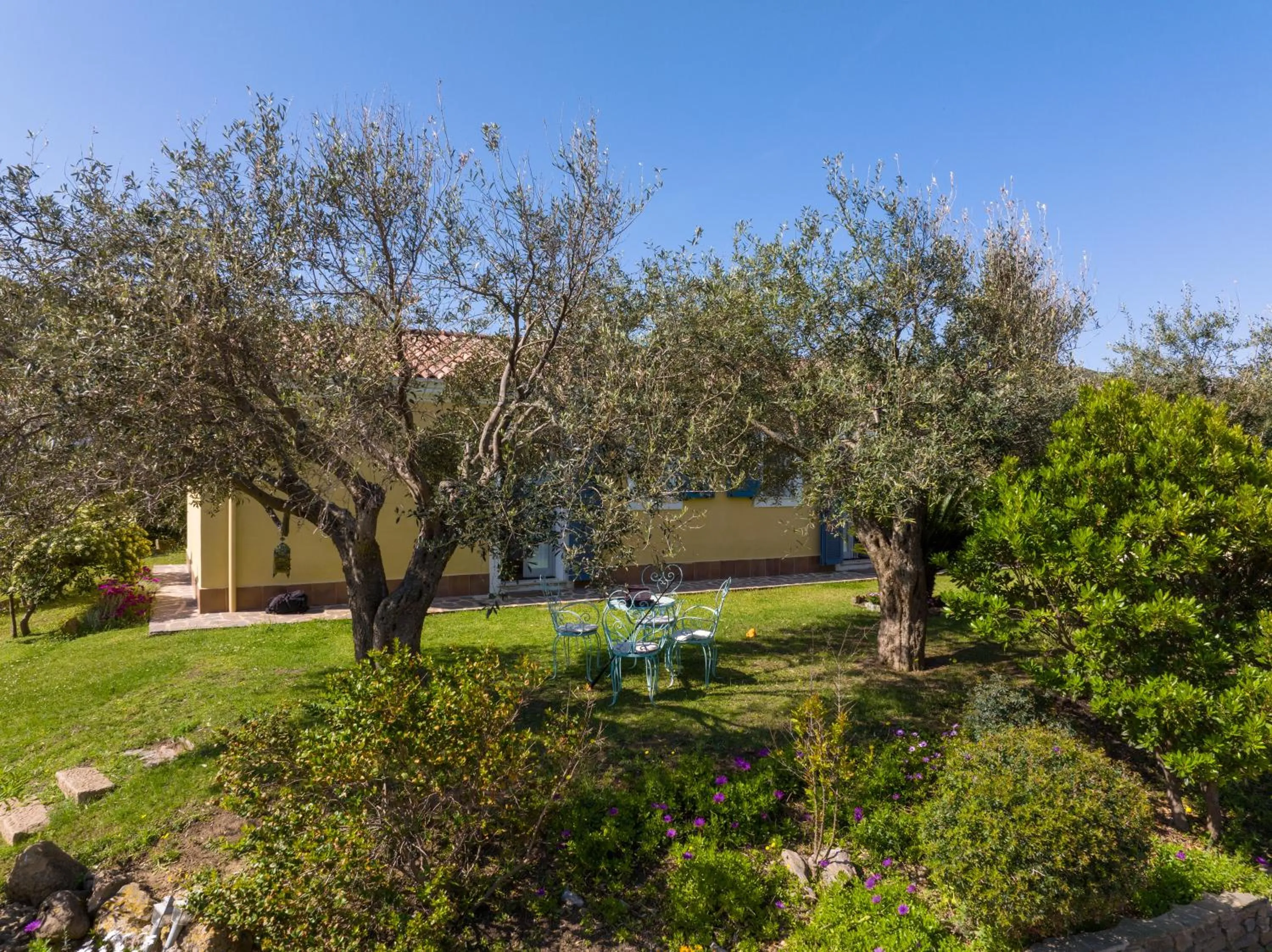 Natural landscape in B&B Calata Di Soli