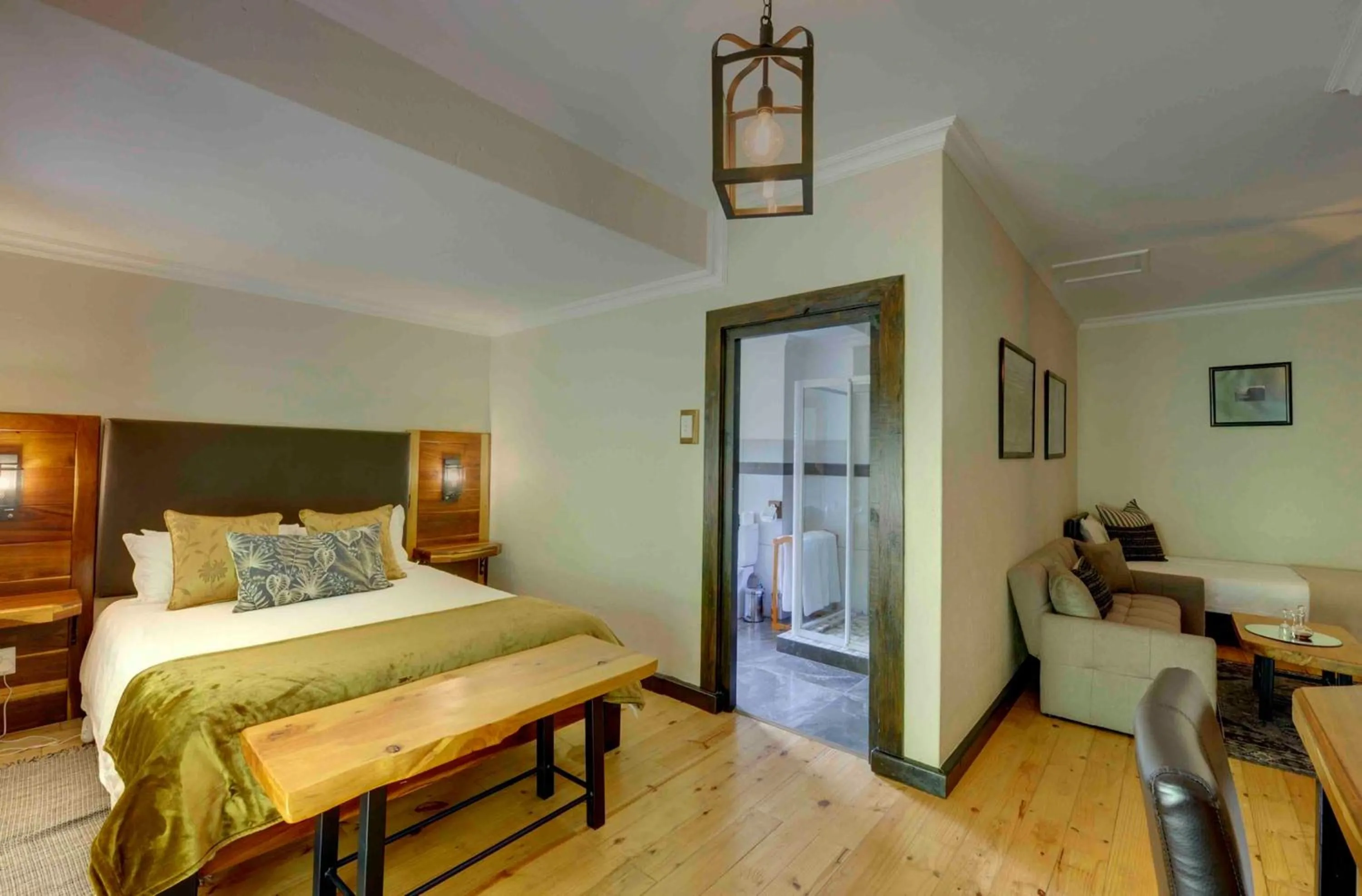 Bed in Malachite Manor