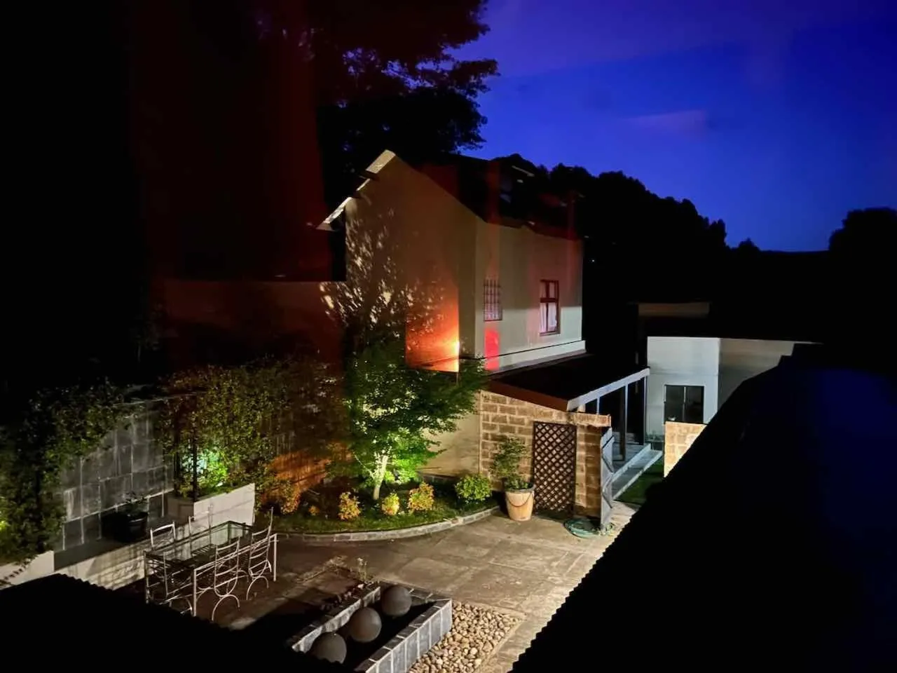 Property building in Malachite Manor