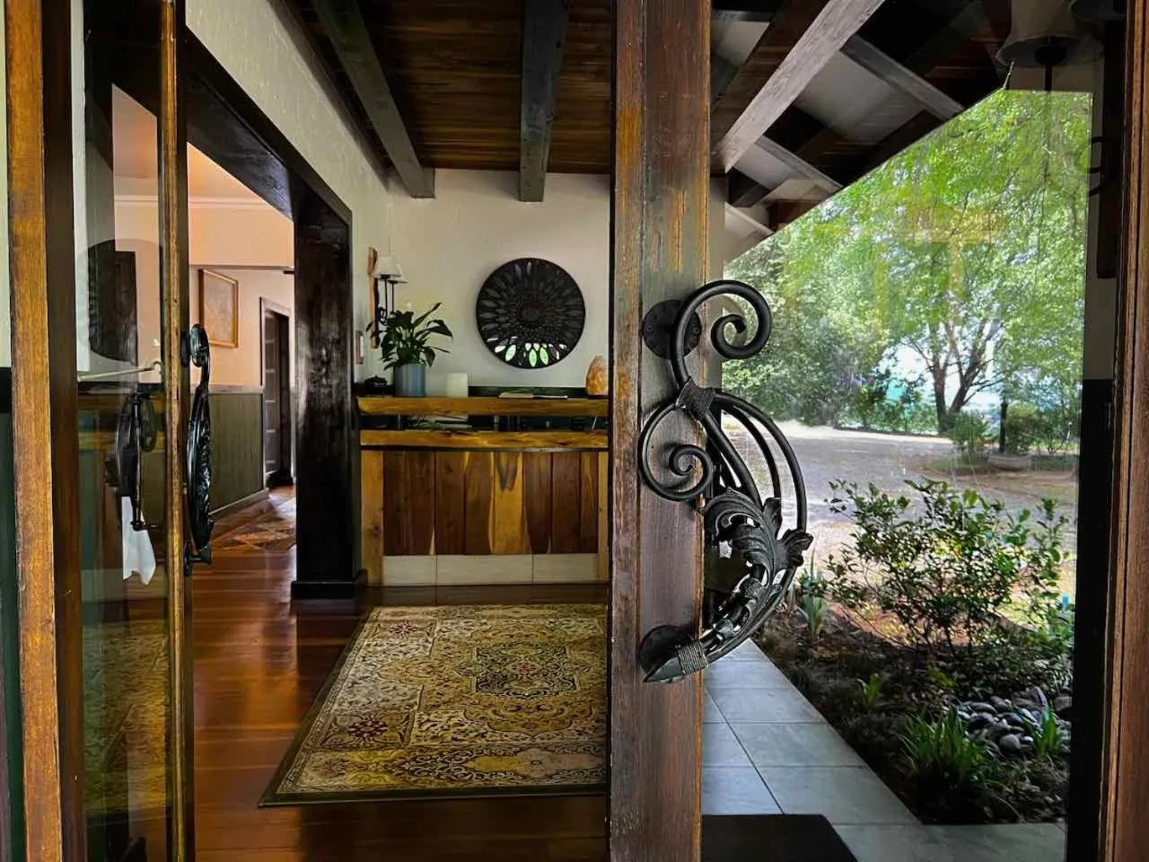 Day in Malachite Manor