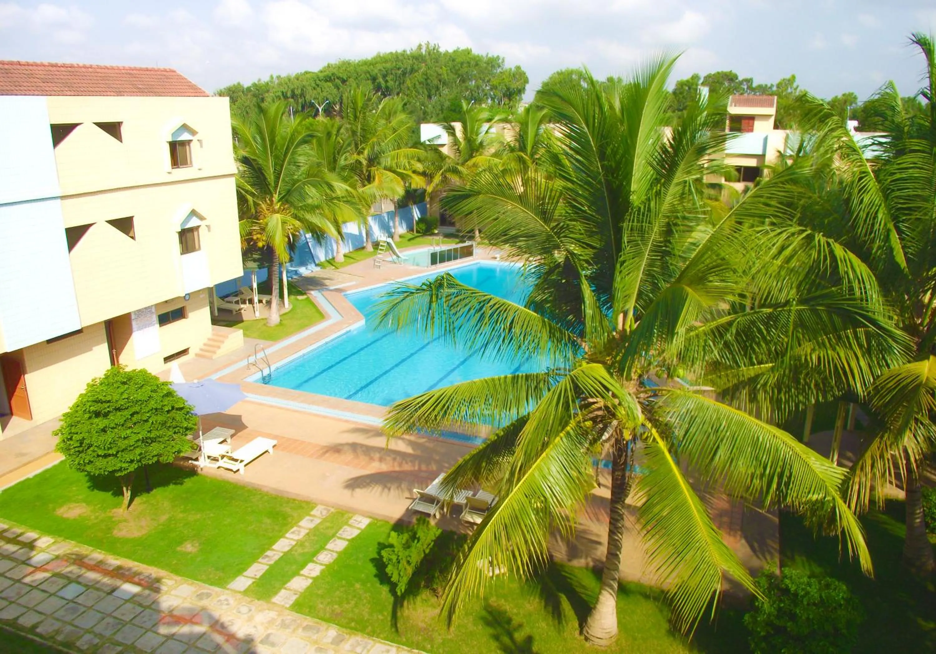 Pool view in Hotel Ghis Palace