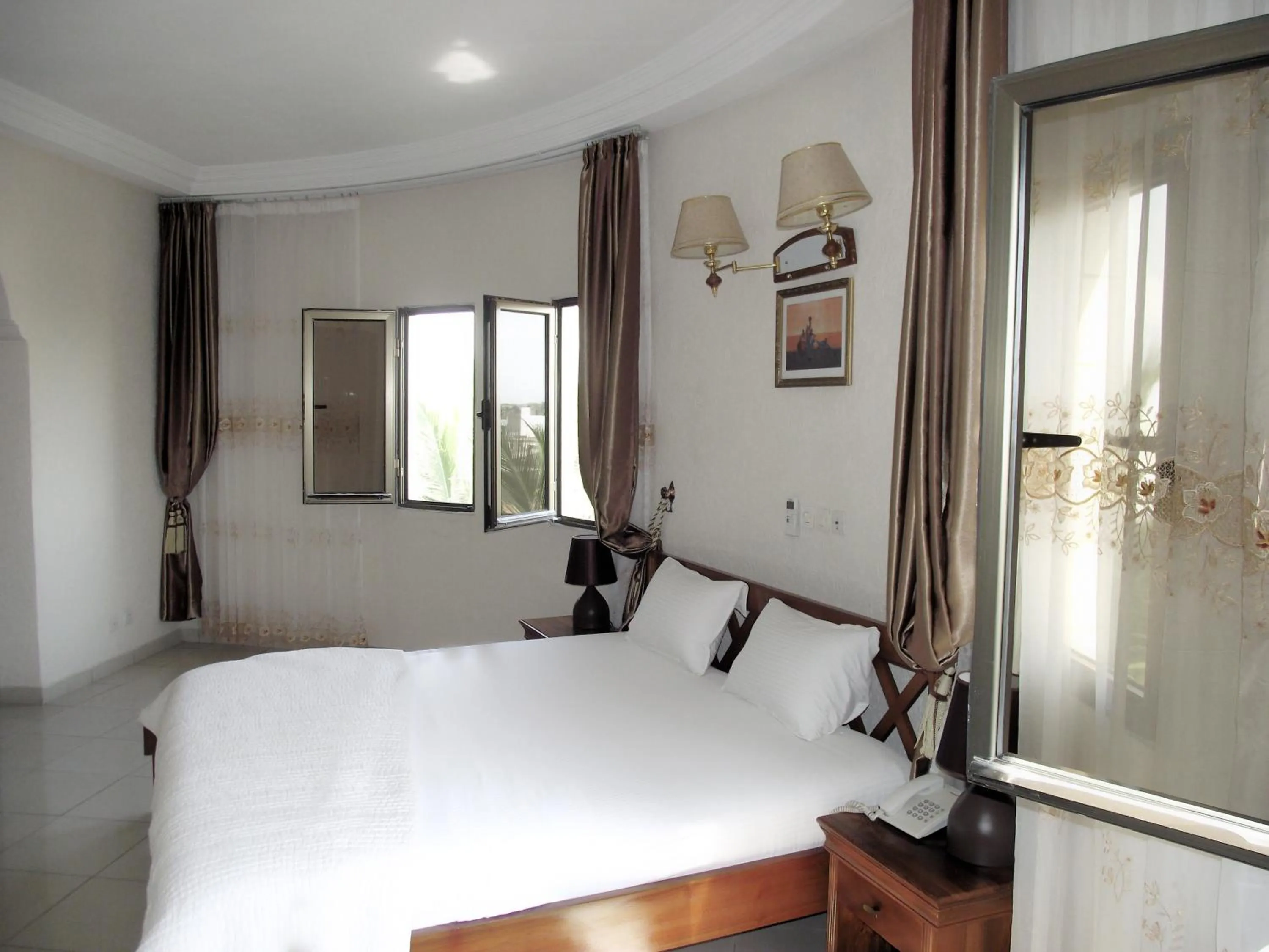 Bedroom, Bed in Hotel Ghis Palace